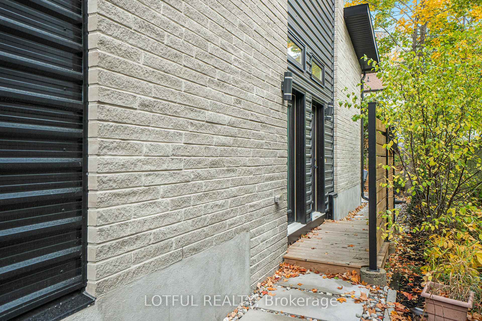 Photo 16 of Unit B, 411 Leighton Terrace, Ottawa, Westboro/Hampton Park — HOMEH