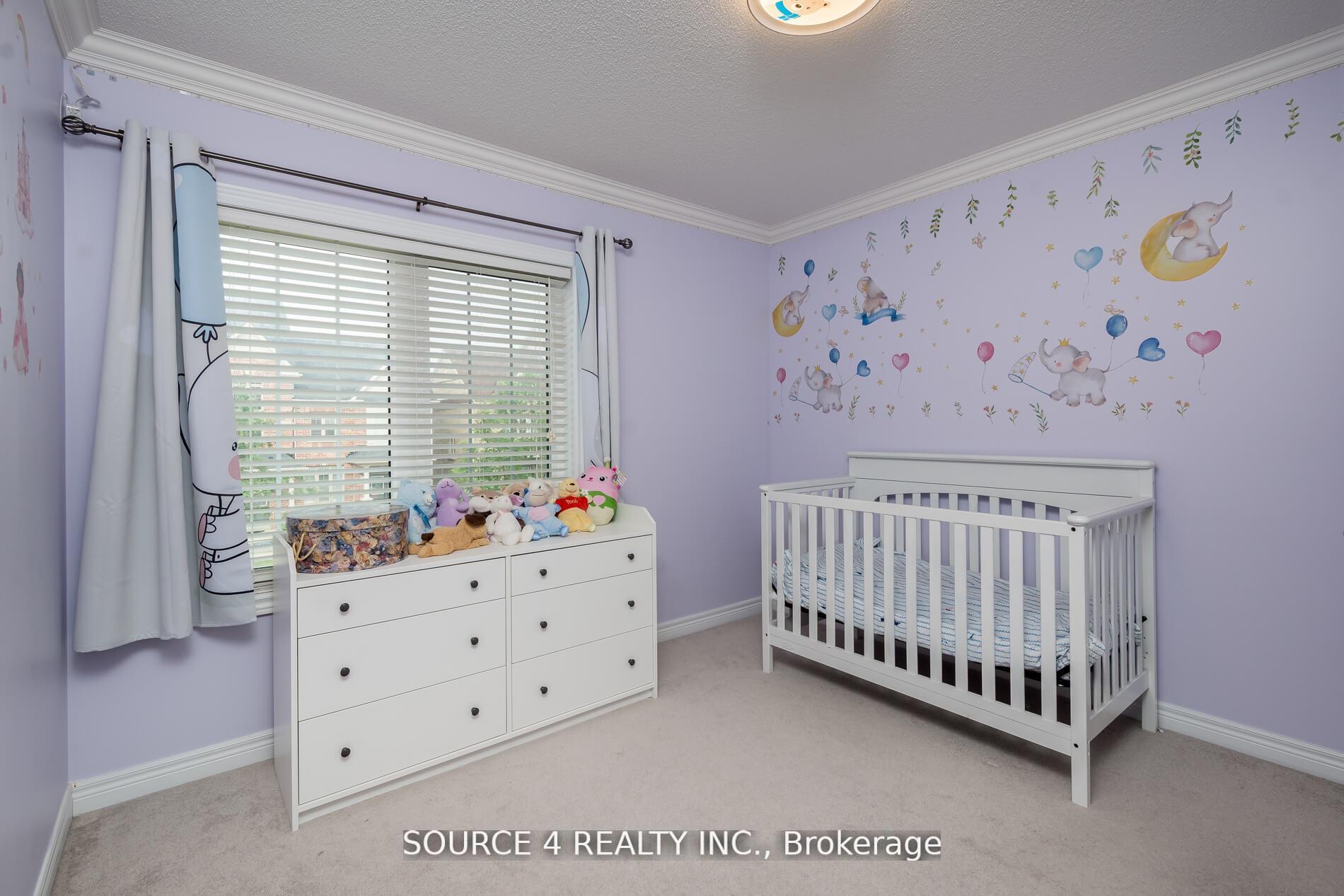 Photo 13 of 129 Barons Street, Vaughan, Kleinburg — HOMEH