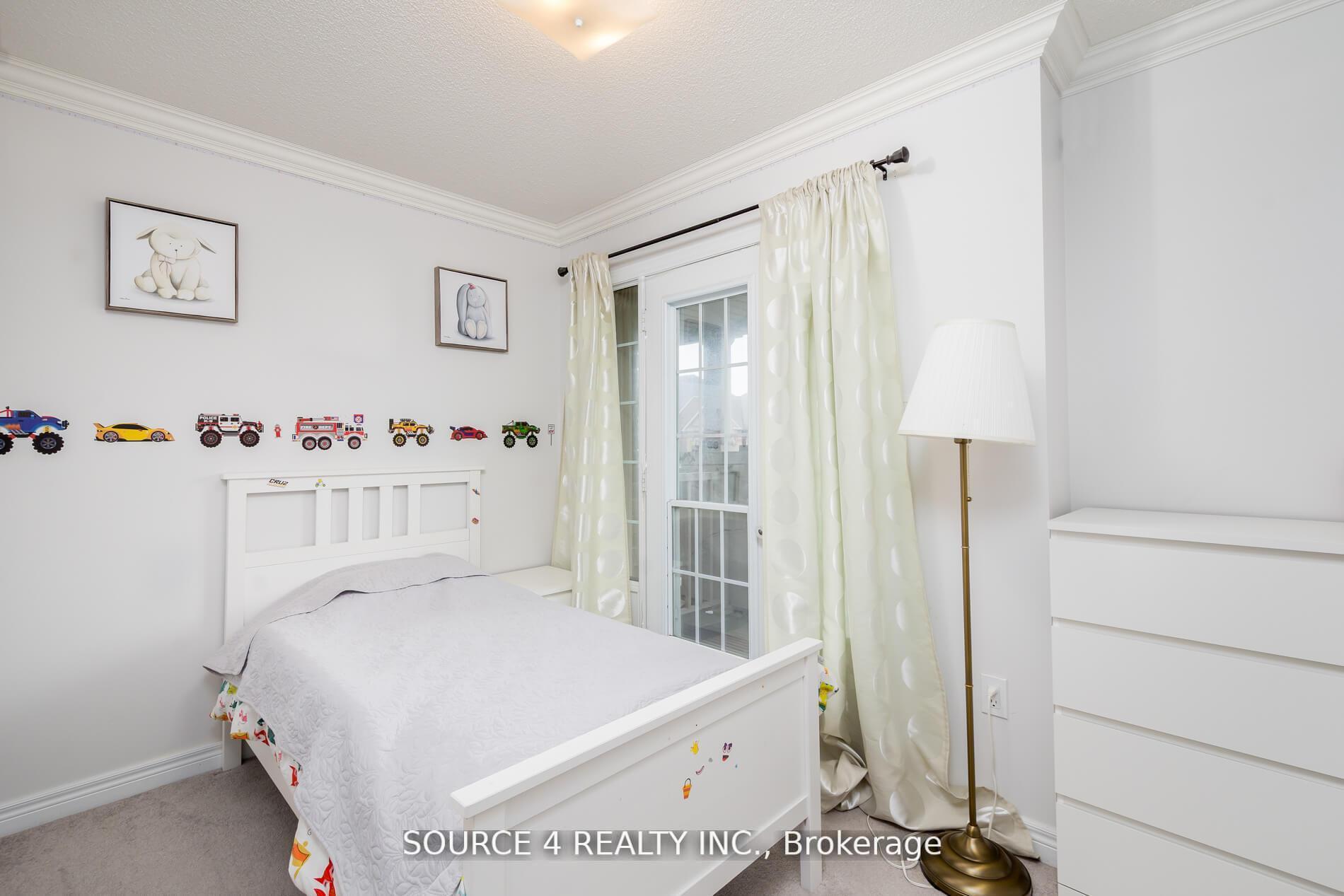 Photo 15 of 129 Barons Street, Vaughan, Kleinburg — HOMEH