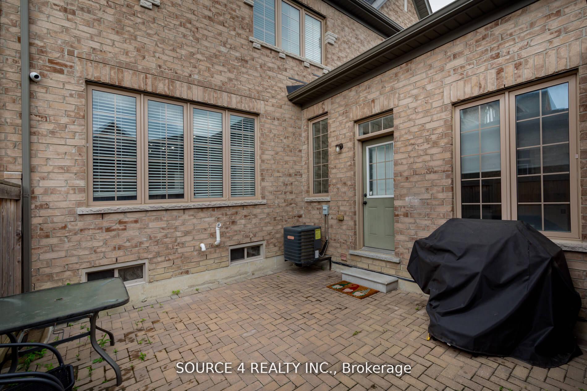 Photo 29 of 129 Barons Street, Vaughan, Kleinburg — HOMEH