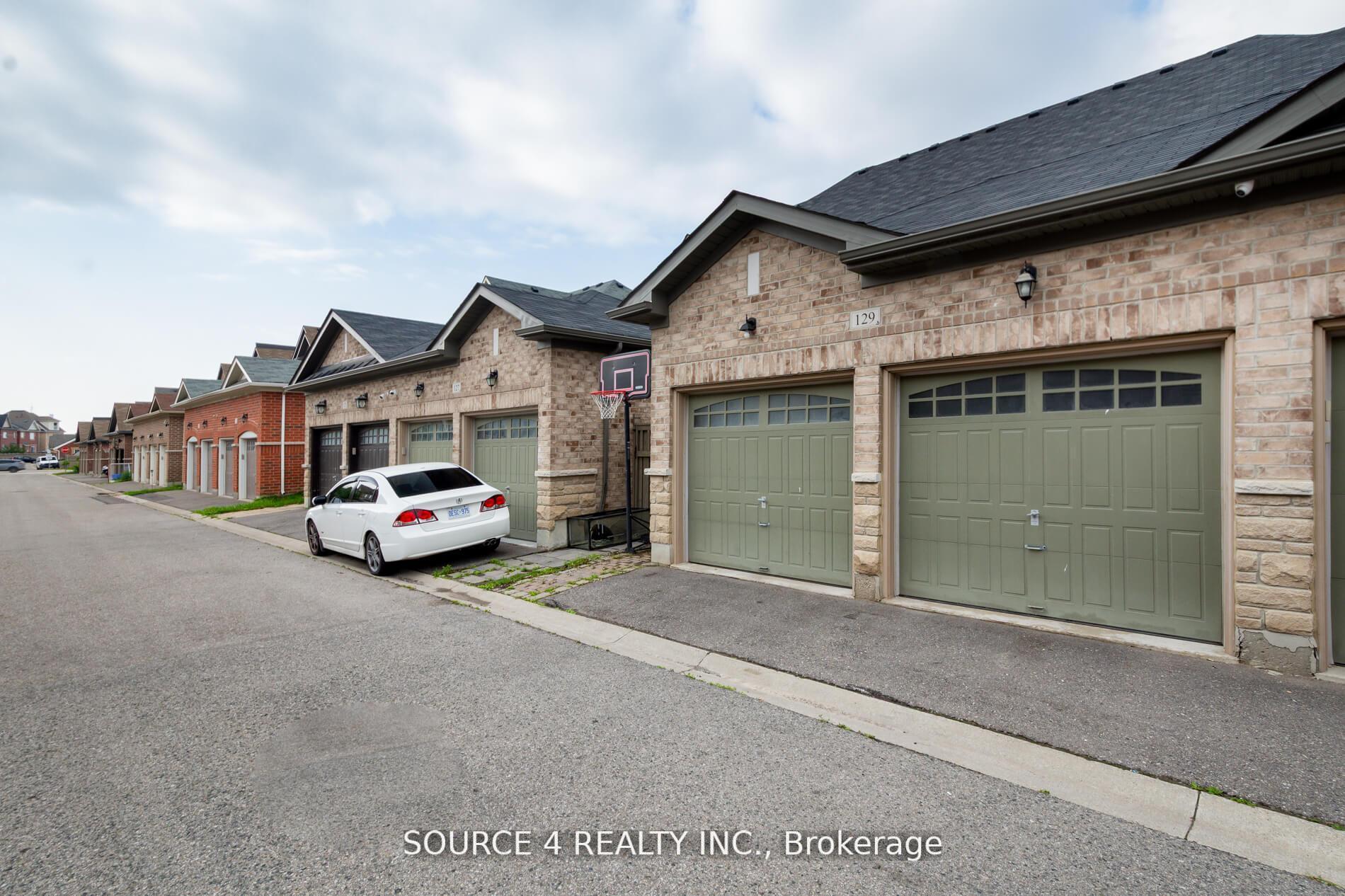 Photo 30 of 129 Barons Street, Vaughan, Kleinburg — HOMEH