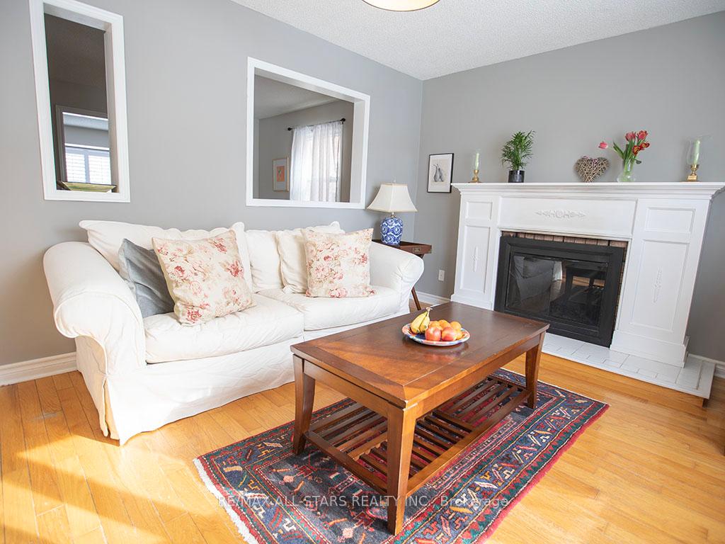 Photo 12 of 40 Carmody Lane, Uxbridge — HOMEH