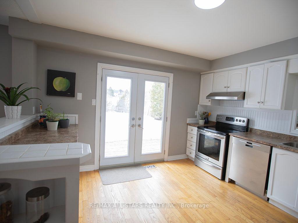 Photo 19 of 40 Carmody Lane, Uxbridge — HOMEH