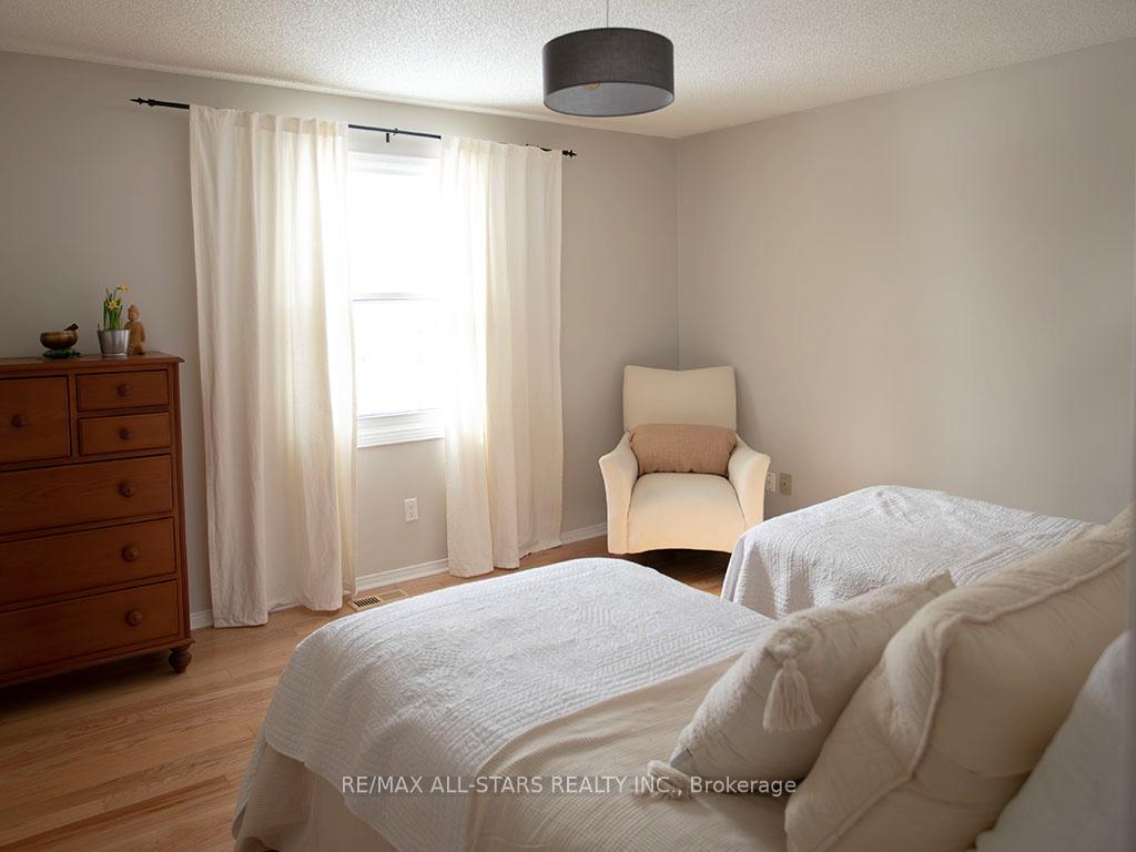 Photo 26 of 40 Carmody Lane, Uxbridge — HOMEH