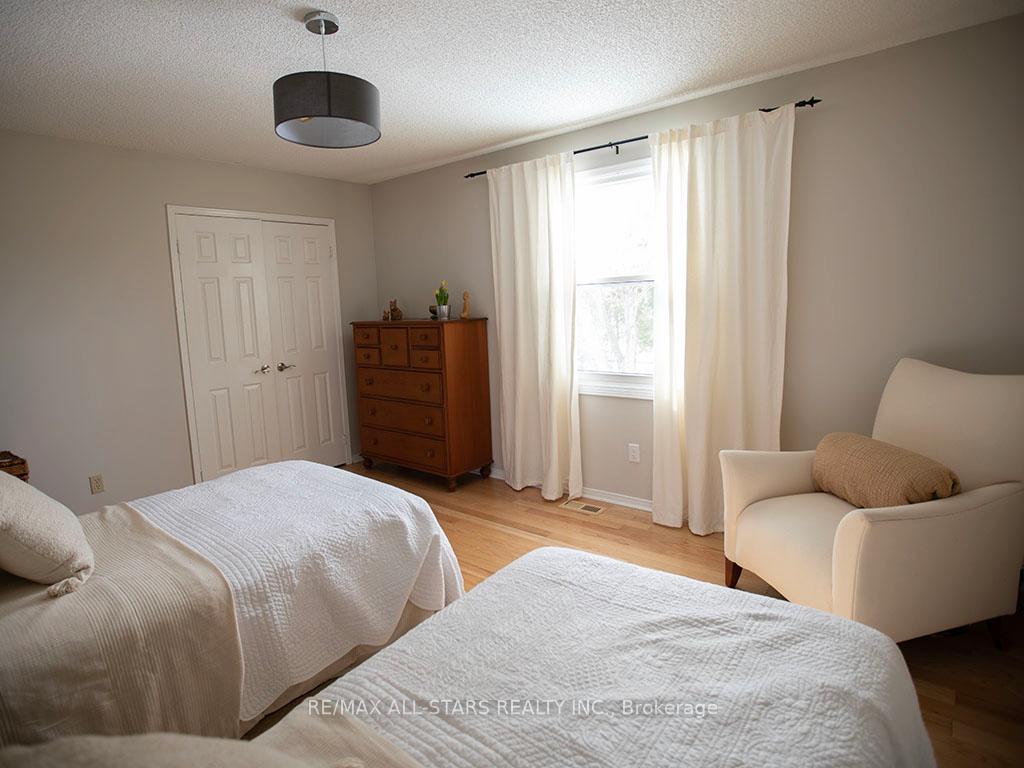 Photo 27 of 40 Carmody Lane, Uxbridge — HOMEH