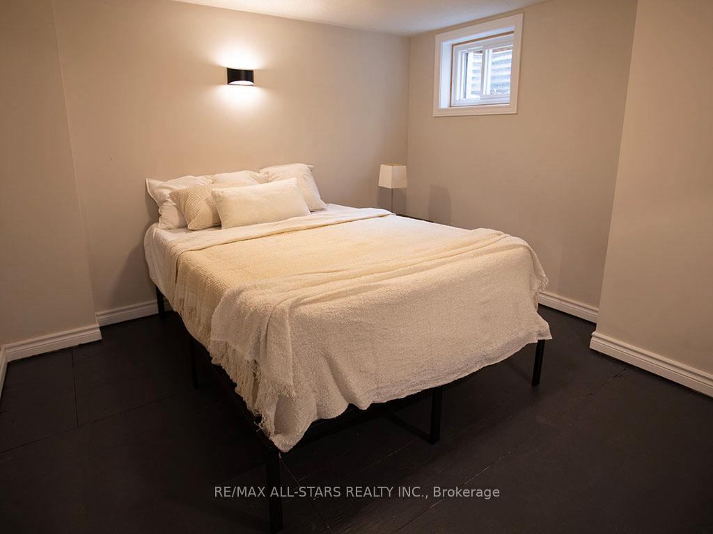 Photo 37 of 40 Carmody Lane, Uxbridge — HOMEH