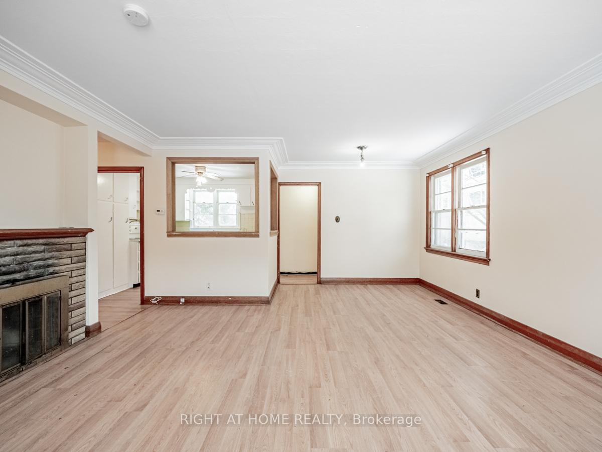 Photo 6 of 293 Albert Street, Waterloo, Downtown Waterloo — HOMEH