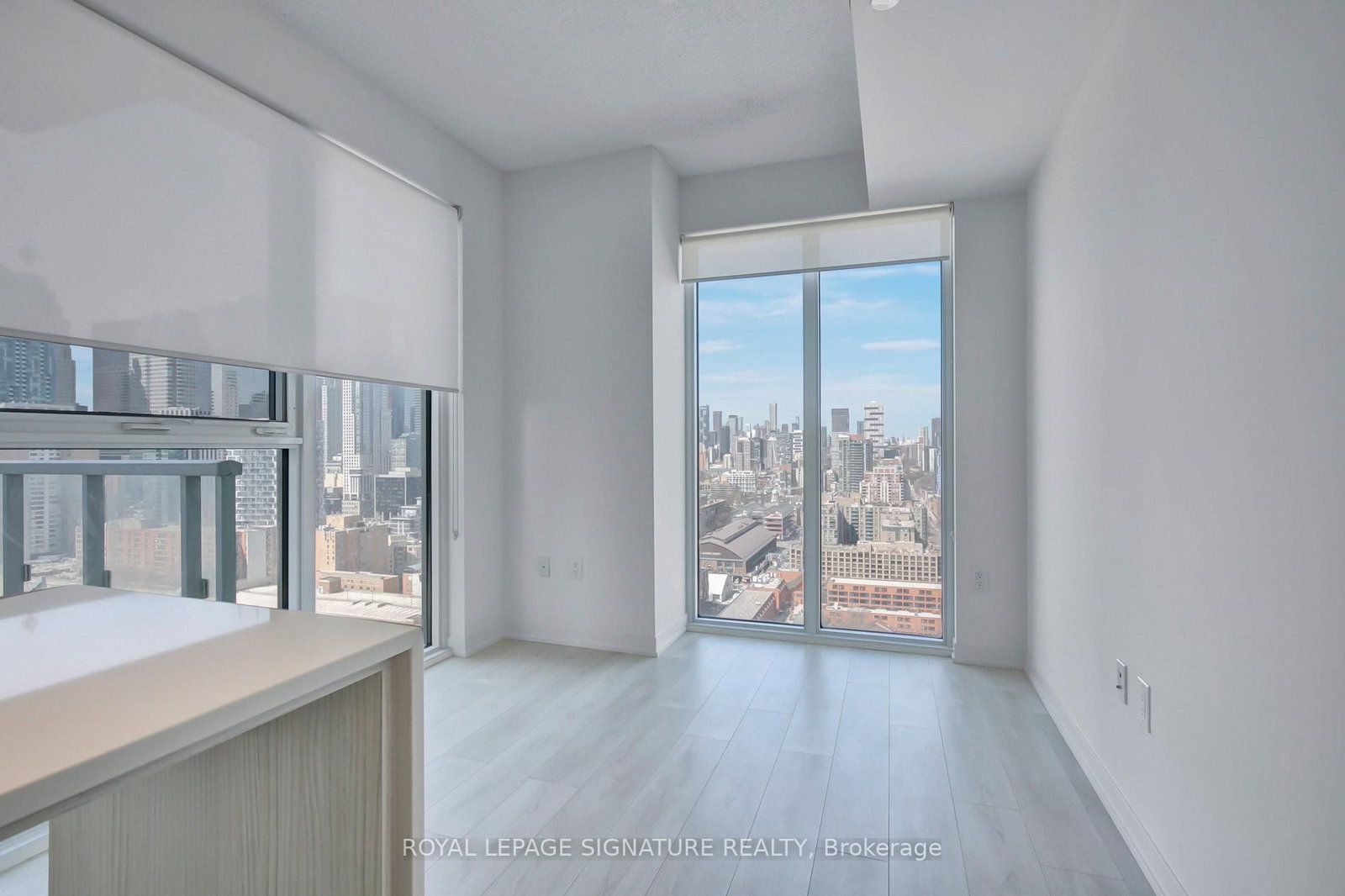 Photo 2 of Unit 2208, 20 Richardson St, Toronto, Waterfront Communities — HOMEH