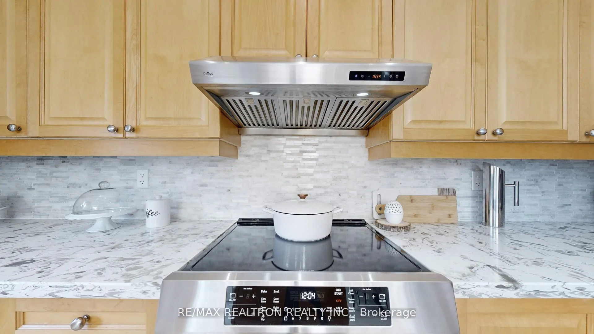 Photo 19 of 85 Vittorio De Luca Drive, Vaughan, East Woodbridge — HOMEH