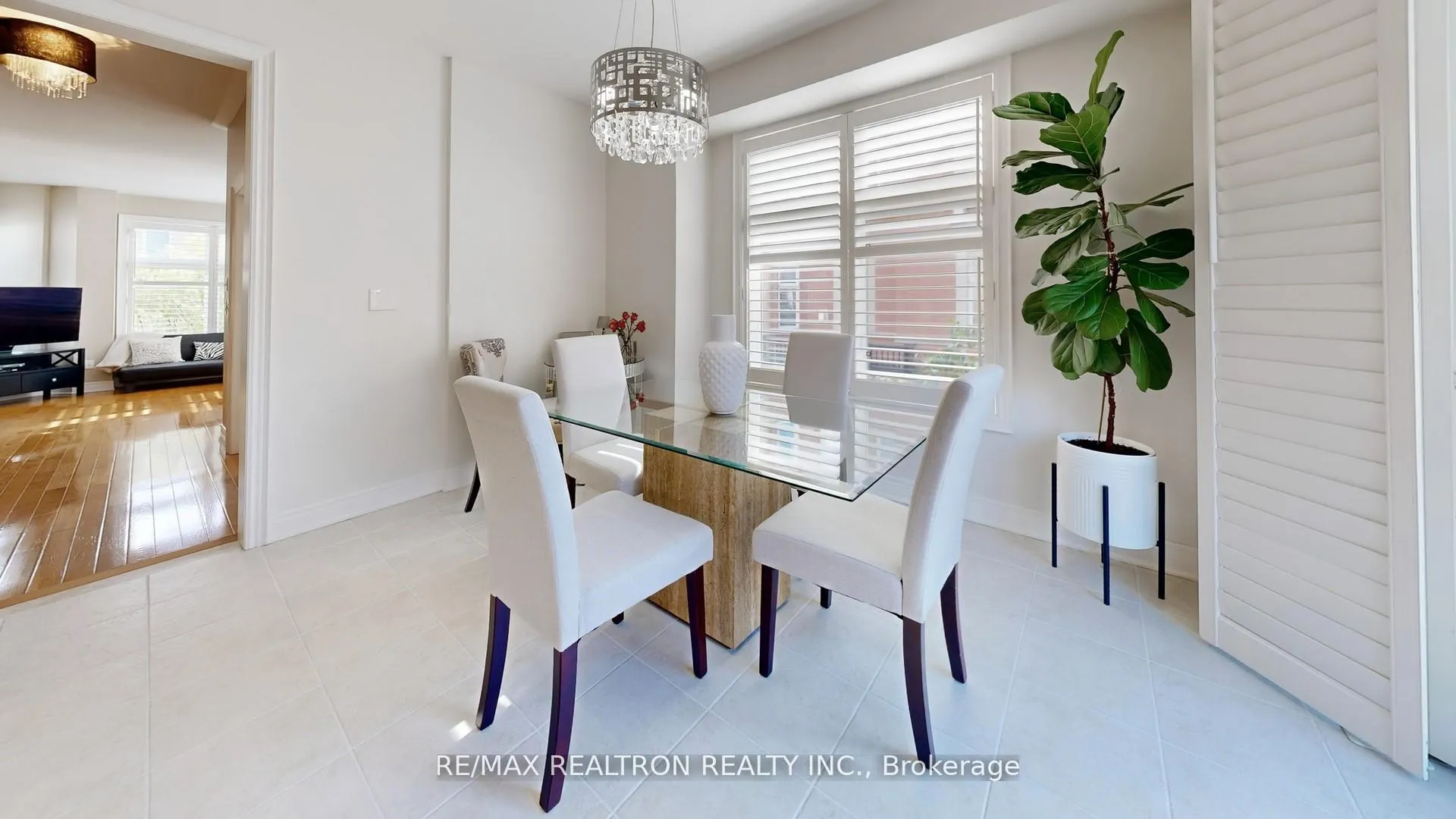 Photo 22 of 85 Vittorio De Luca Drive, Vaughan, East Woodbridge — HOMEH