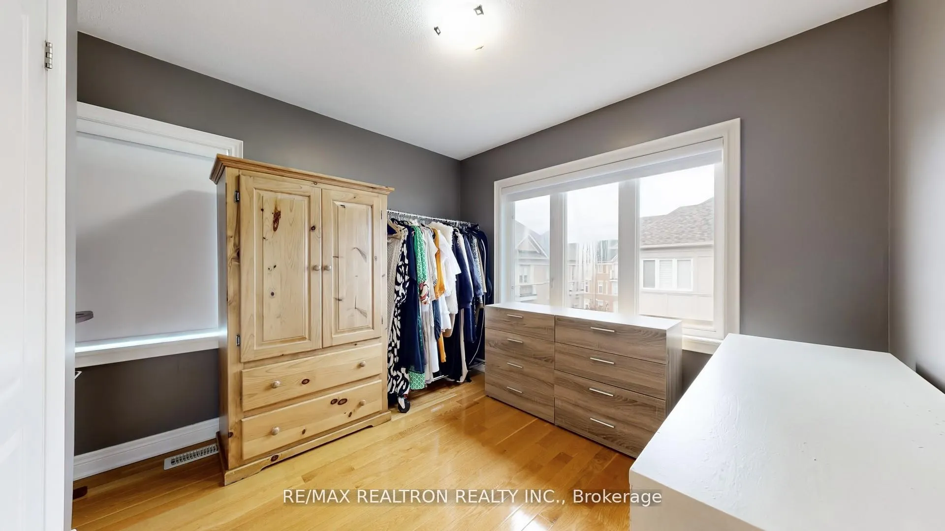 Photo 35 of 85 Vittorio De Luca Drive, Vaughan, East Woodbridge — HOMEH