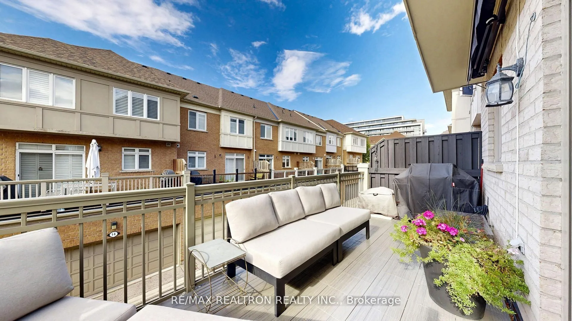Photo 45 of 85 Vittorio De Luca Drive, Vaughan, East Woodbridge — HOMEH