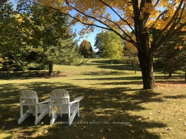 Photo 2 of 4 Deerfoot Drive, Uxbridge, Rural Uxbridge — HOMEH