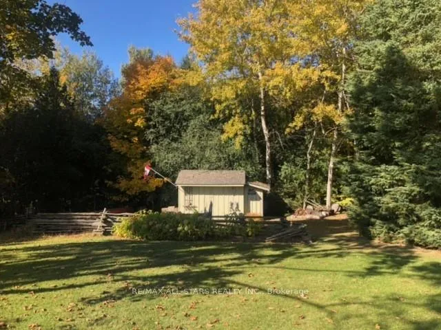 Photo 6 of 4 Deerfoot Drive, Uxbridge, Rural Uxbridge — HOMEH