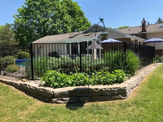 Photo 12 of 4 Deerfoot Drive, Uxbridge, Rural Uxbridge — HOMEH