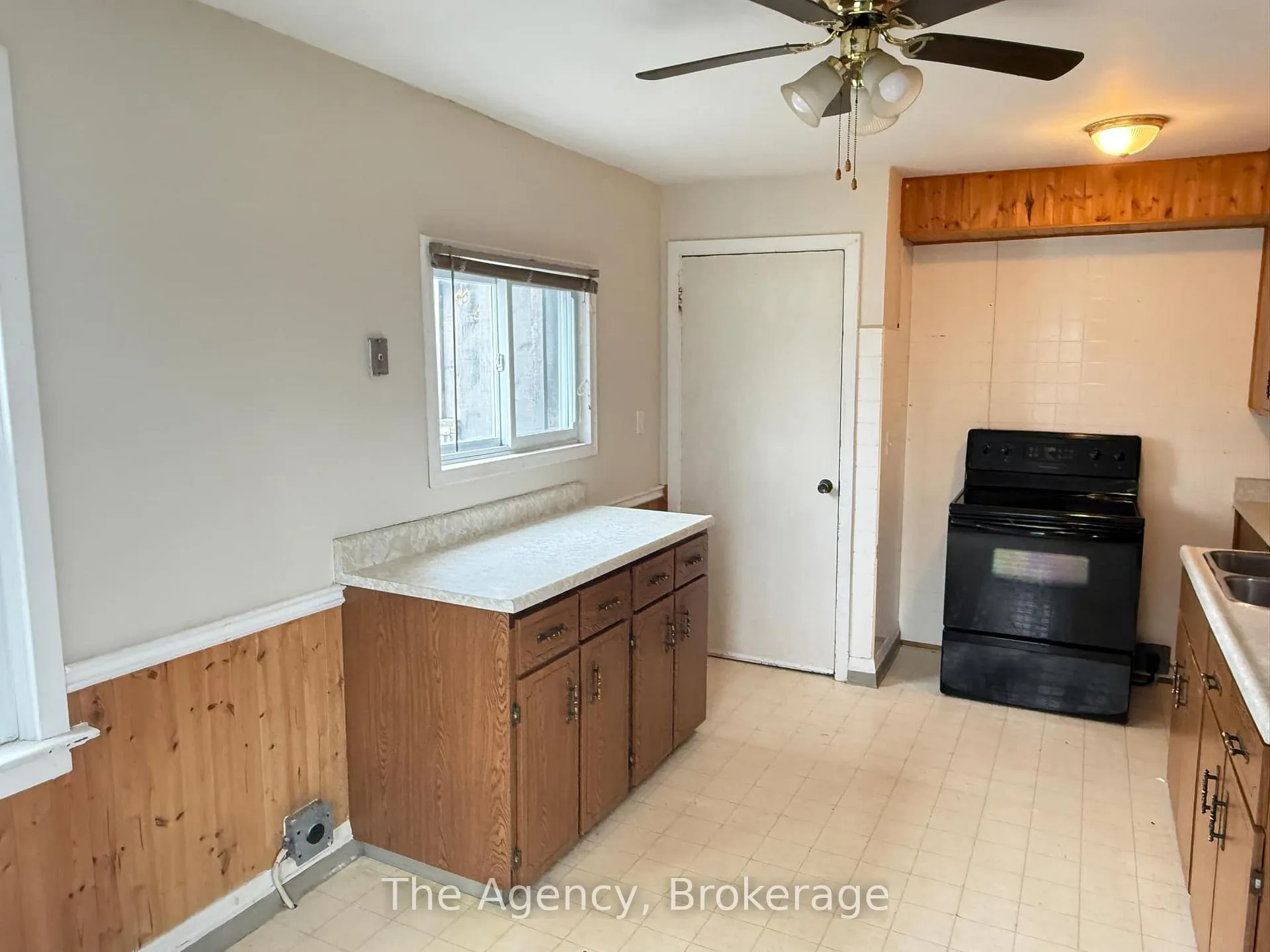 Photo 6 of 11613 Highway 3, Wainfleet, Marshville/Winger — HOMEH