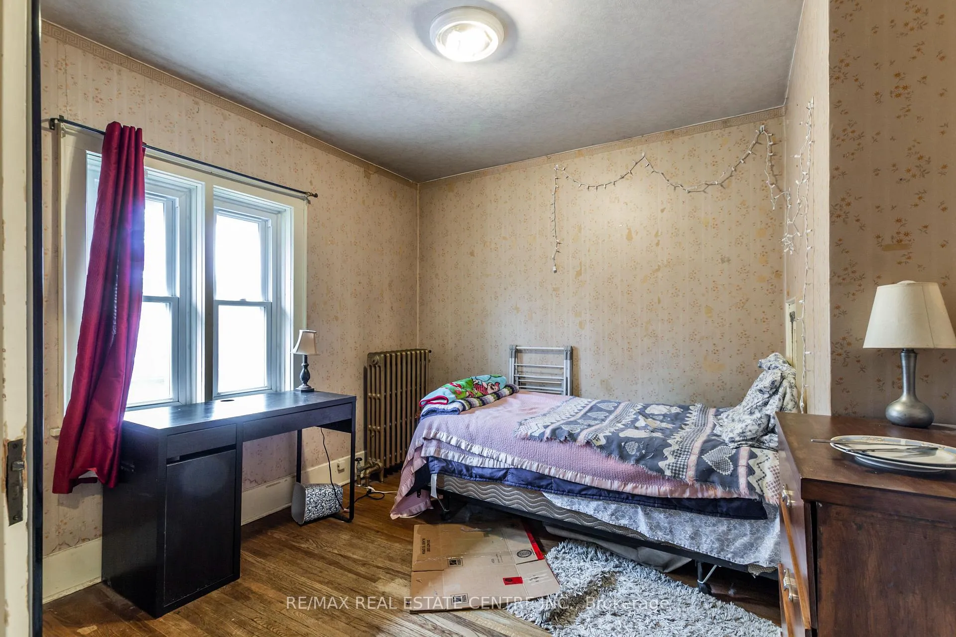 Photo 8 of 178 Erb Street W, Waterloo — HOMEH
