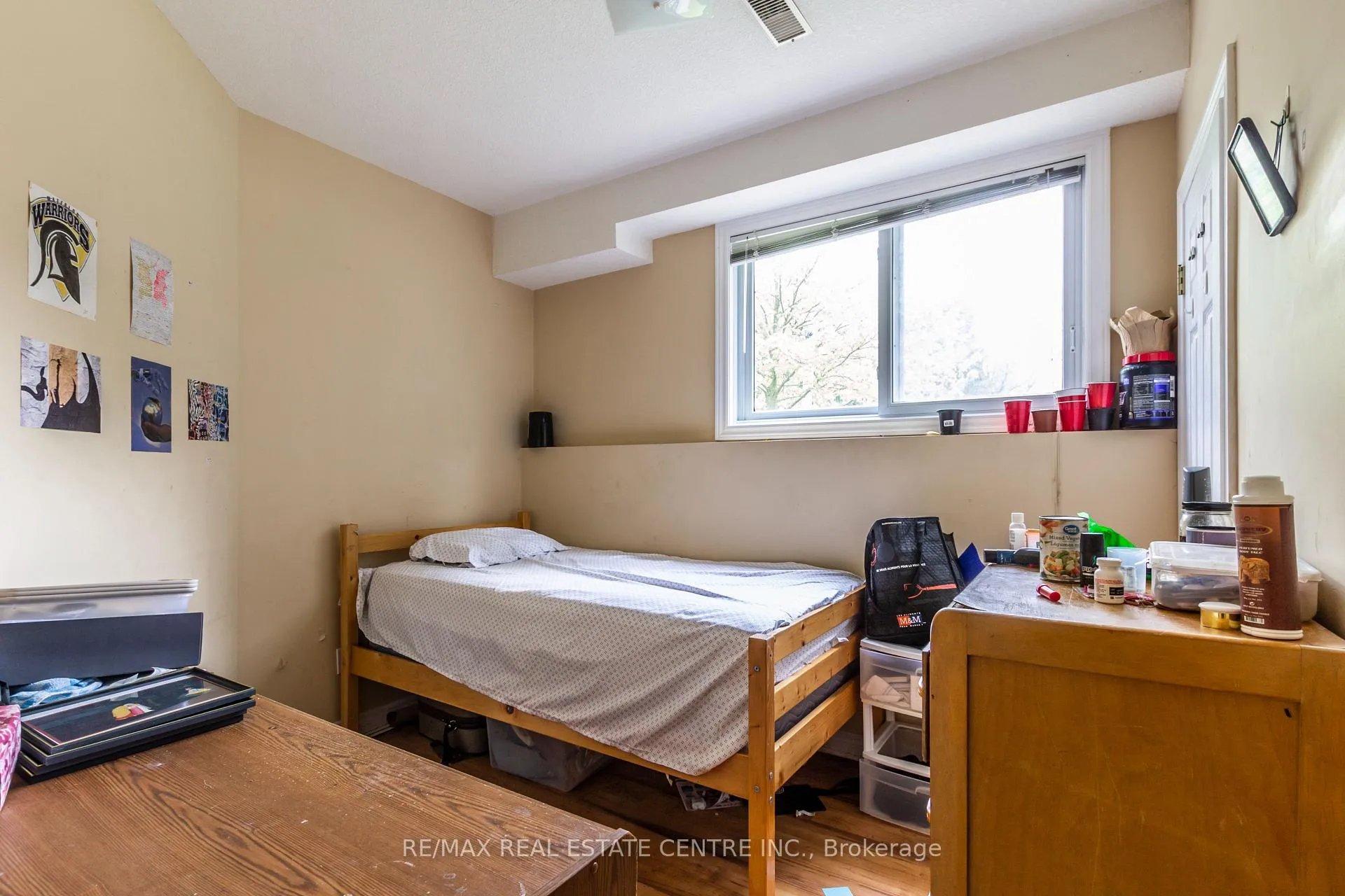 Photo 14 of 178 Erb Street W, Waterloo — HOMEH