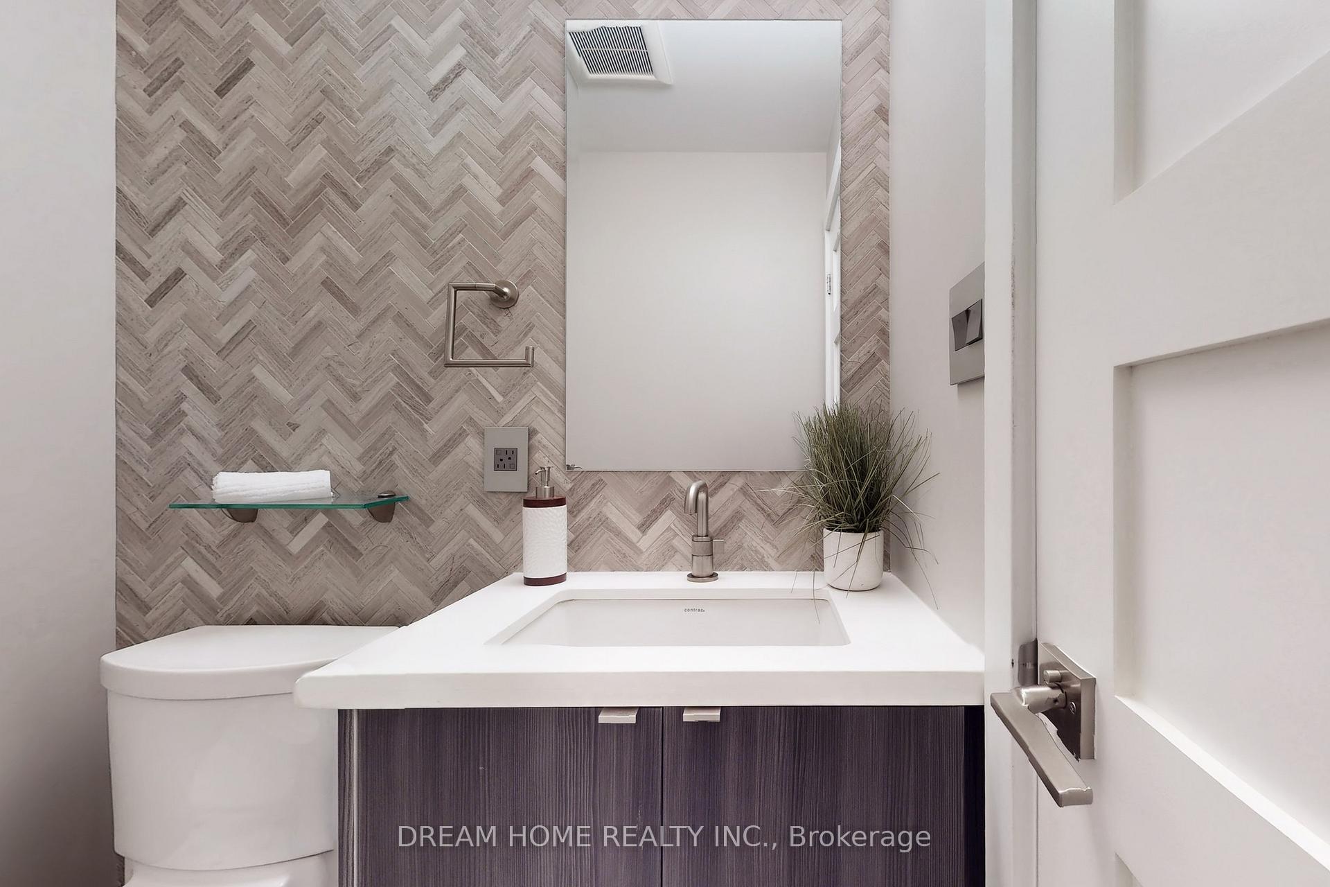 Photo 15 of 47 Venetian Crescent, Vaughan, East Woodbridge — HOMEH