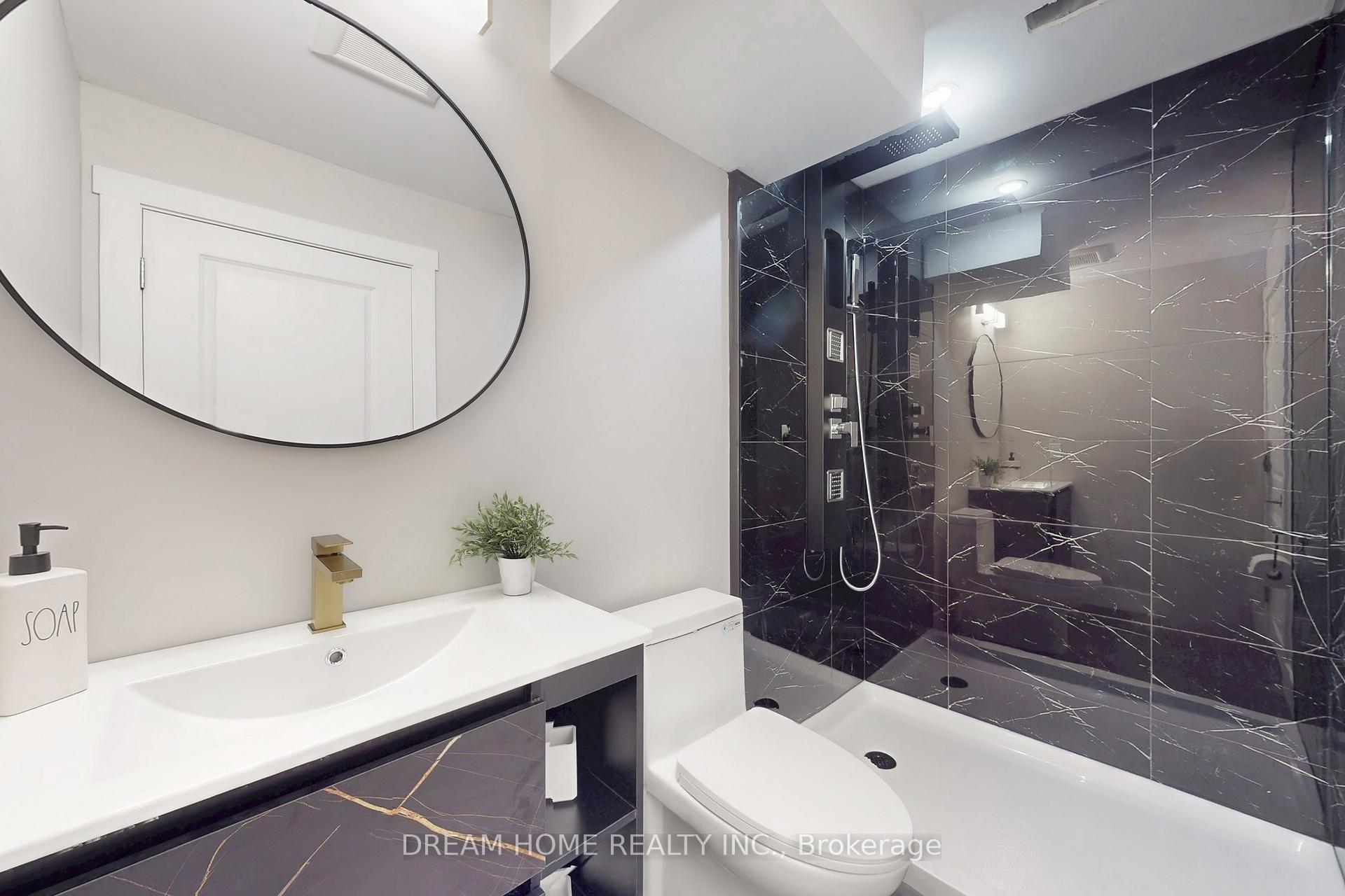 Photo 30 of 47 Venetian Crescent, Vaughan, East Woodbridge — HOMEH