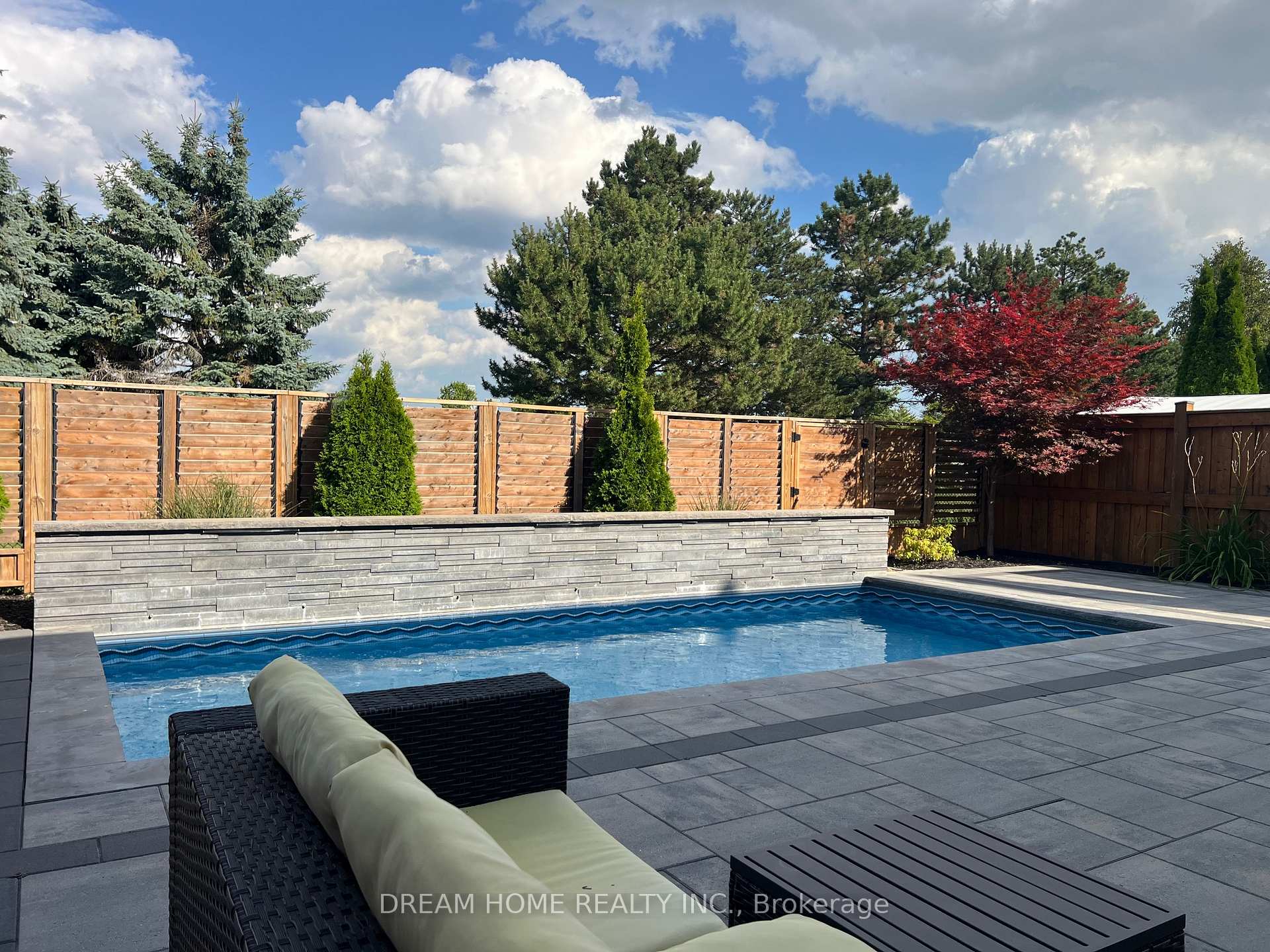 Photo 35 of 47 Venetian Crescent, Vaughan, East Woodbridge — HOMEH