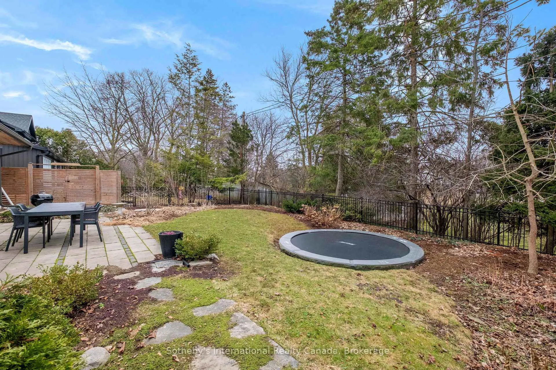 Photo 32 of 189 Forsyth Drive, Waterloo — HOMEH