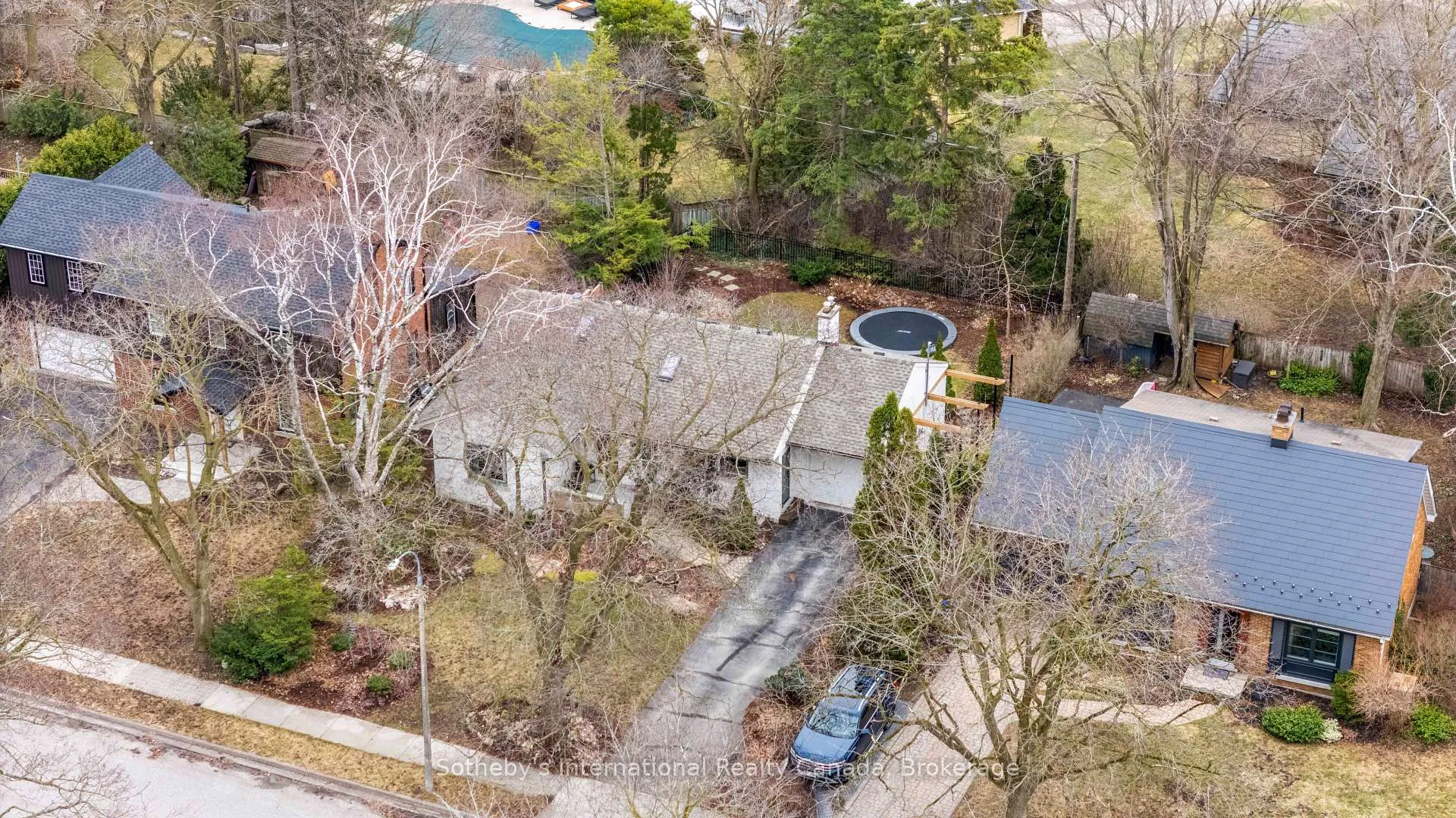Photo 34 of 189 Forsyth Drive, Waterloo — HOMEH
