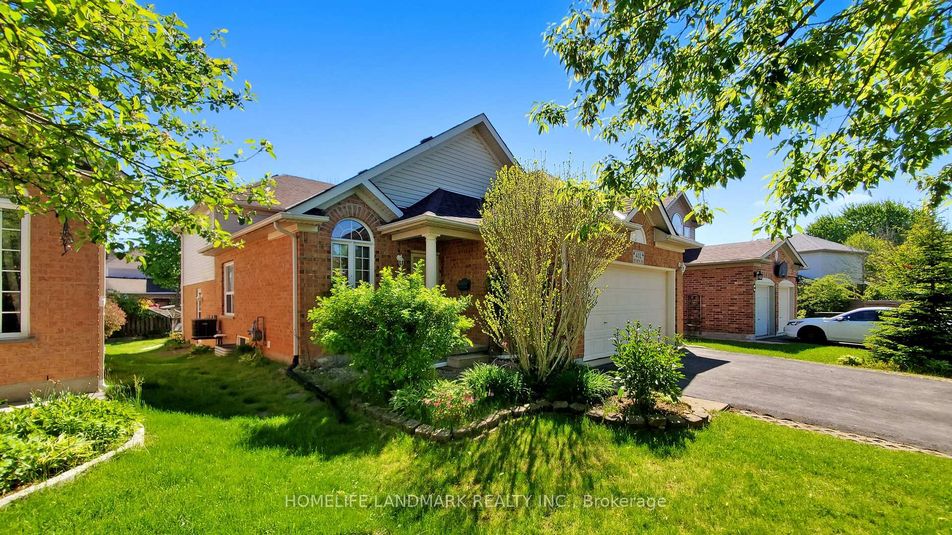 Photo 1 of 402 Woodrow Drive, Waterloo — HOMEH