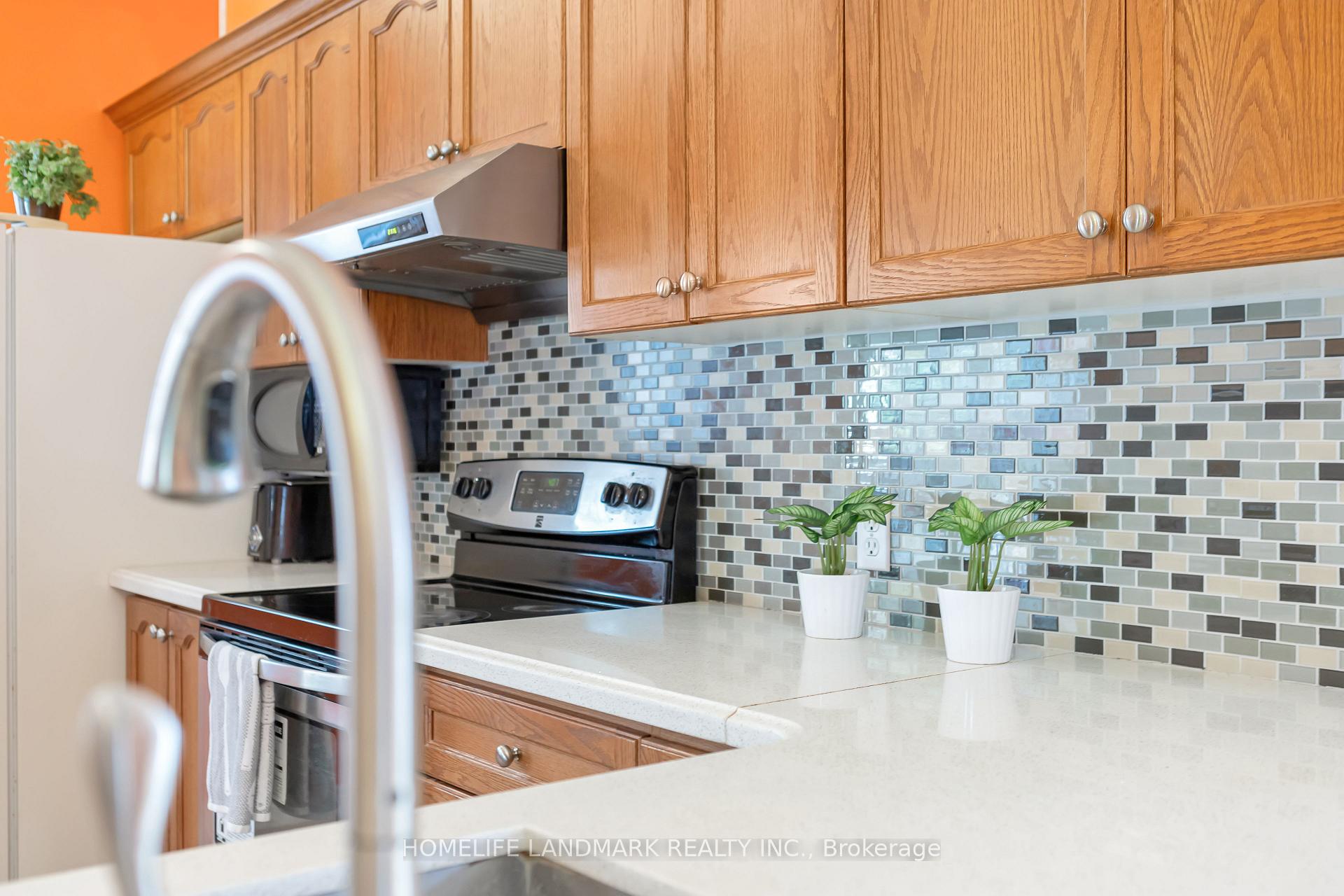 Photo 4 of 402 Woodrow Drive, Waterloo — HOMEH