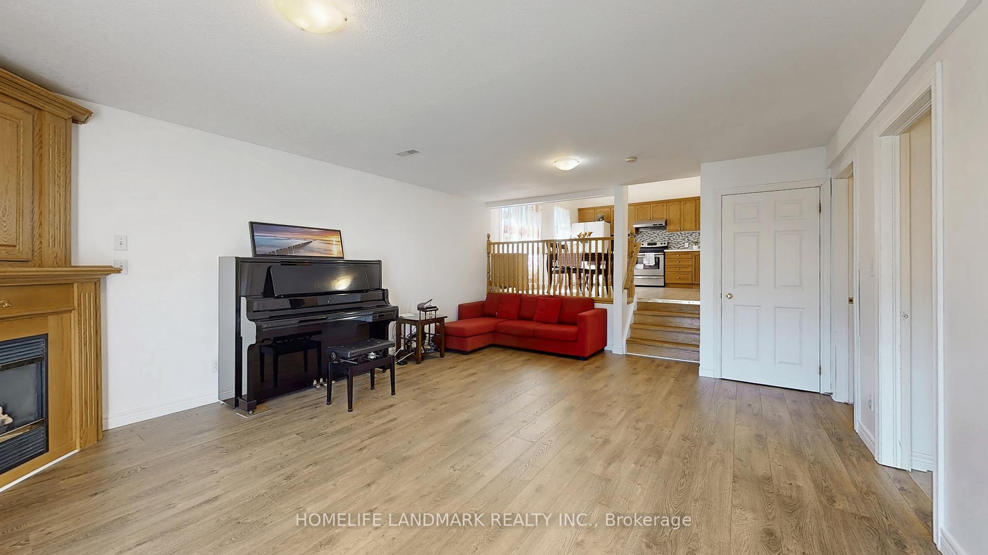 Photo 7 of 402 Woodrow Drive, Waterloo — HOMEH