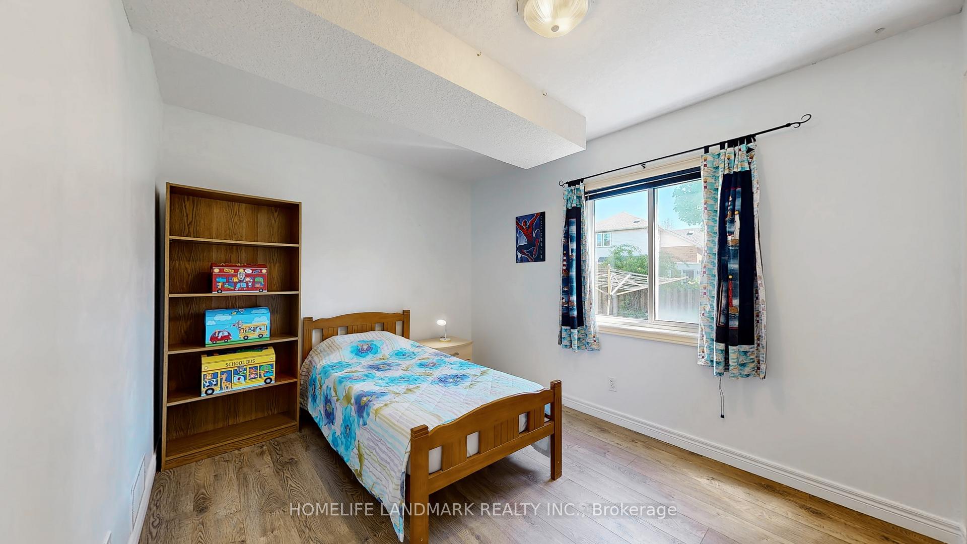 Photo 15 of 402 Woodrow Drive, Waterloo — HOMEH