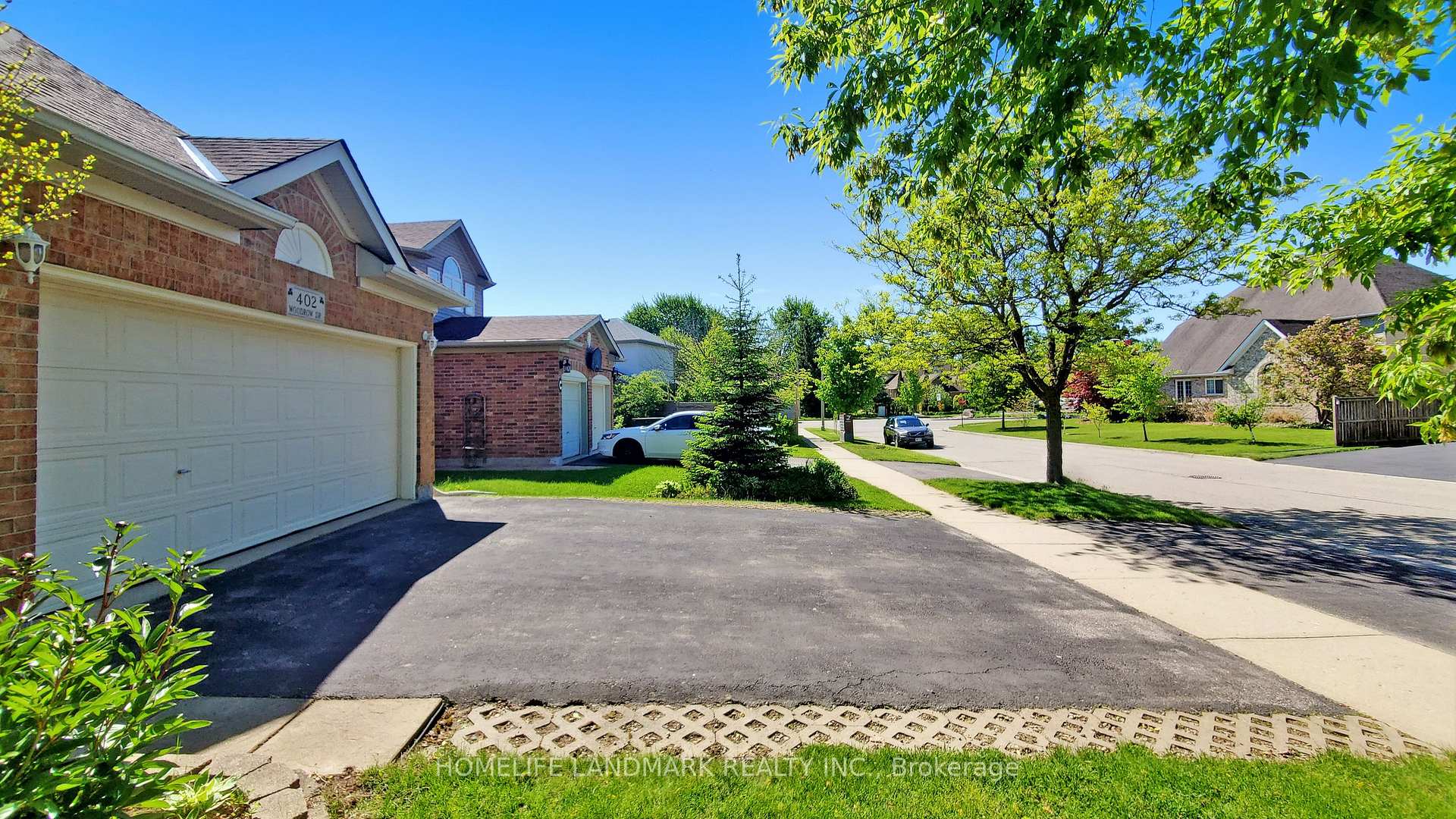 Photo 19 of 402 Woodrow Drive, Waterloo — HOMEH