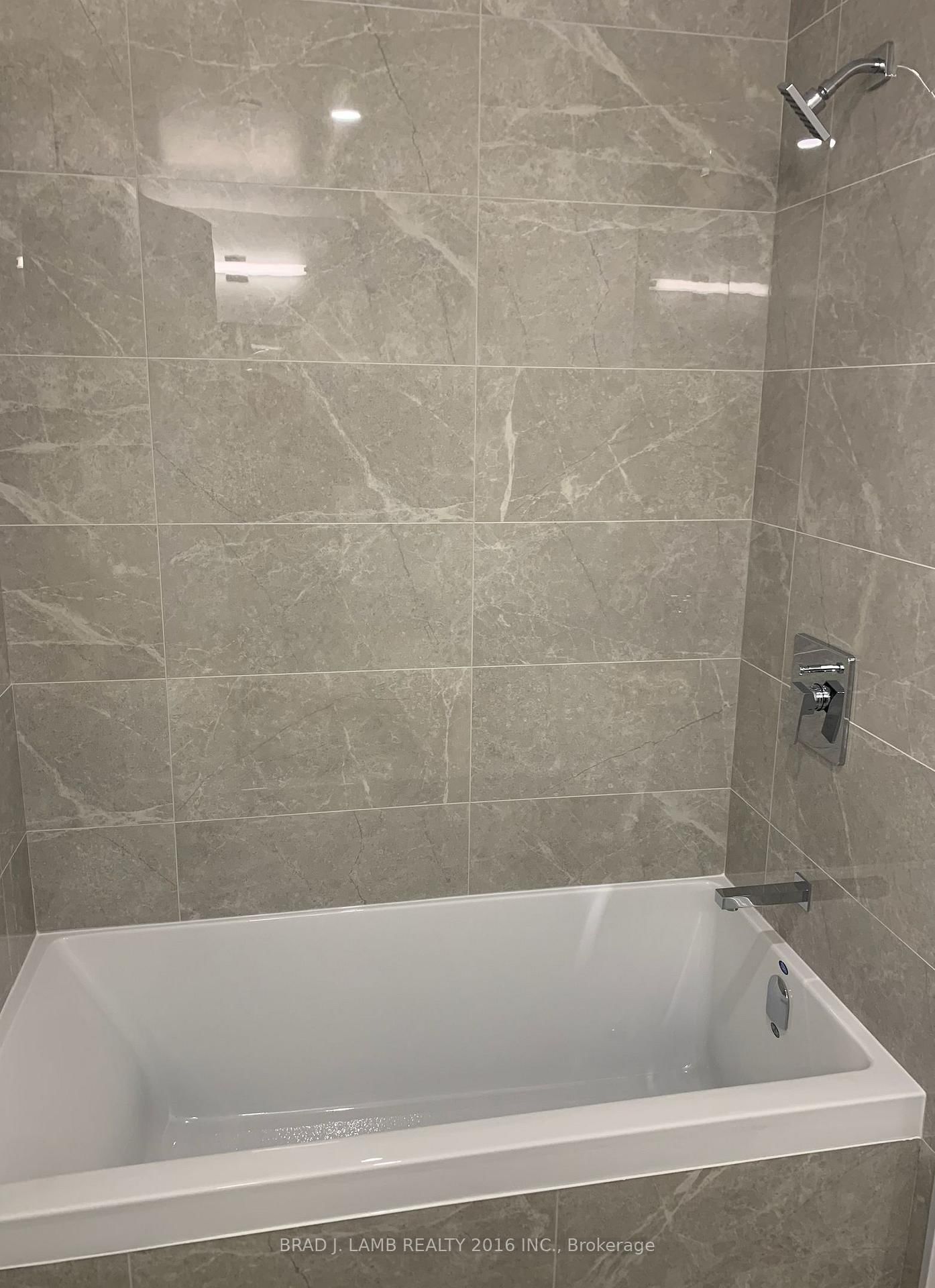 Photo 3 of Unit 417, 55 Ontario St, Toronto, Moss Park — HOMEH