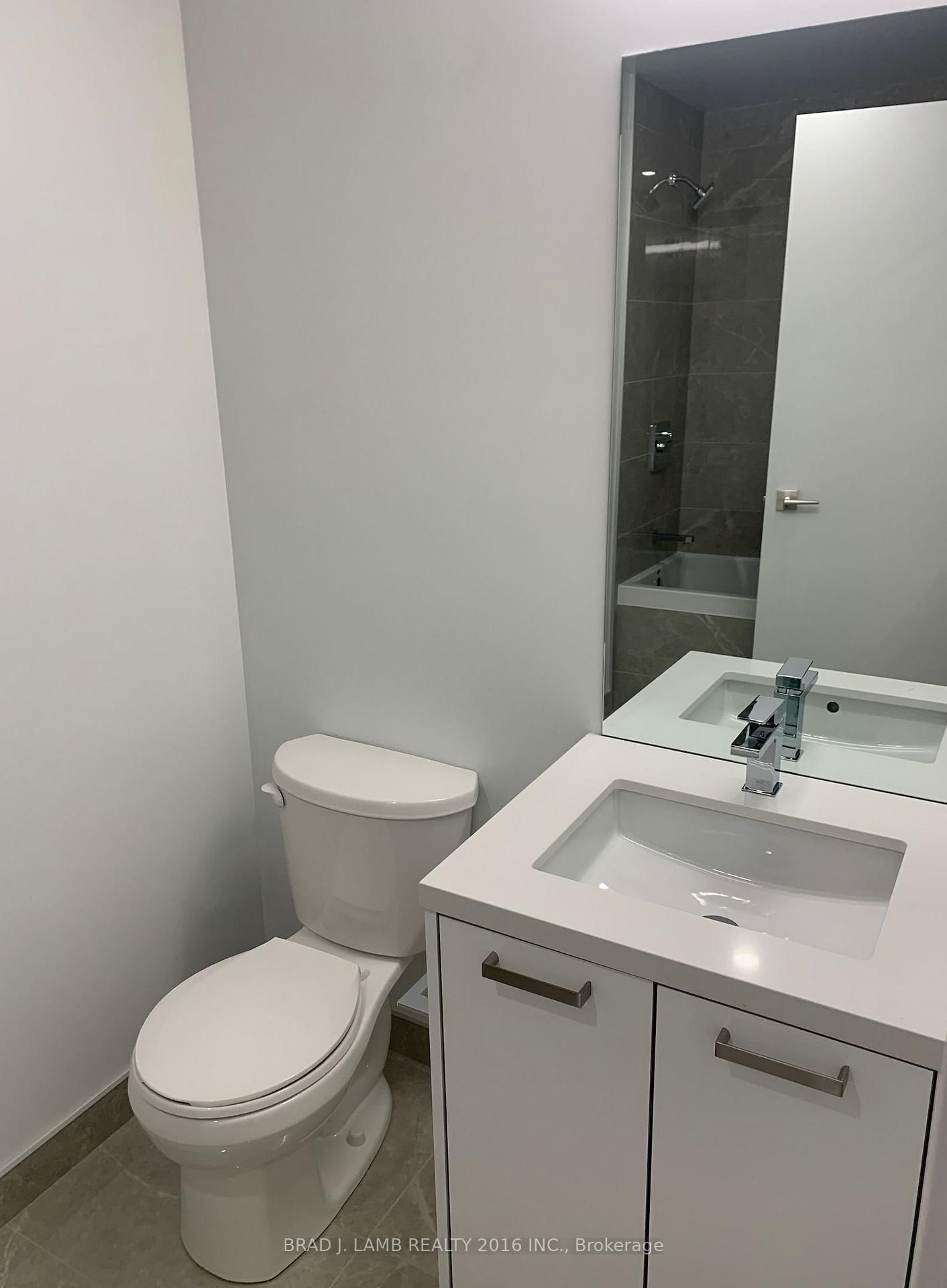 Photo 6 of Unit 417, 55 Ontario St, Toronto, Moss Park — HOMEH