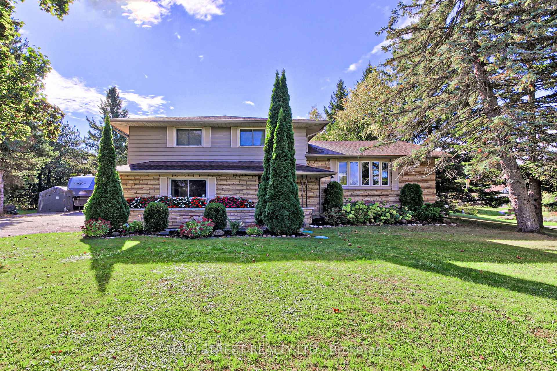 Front of 739 Regional Rd. 13