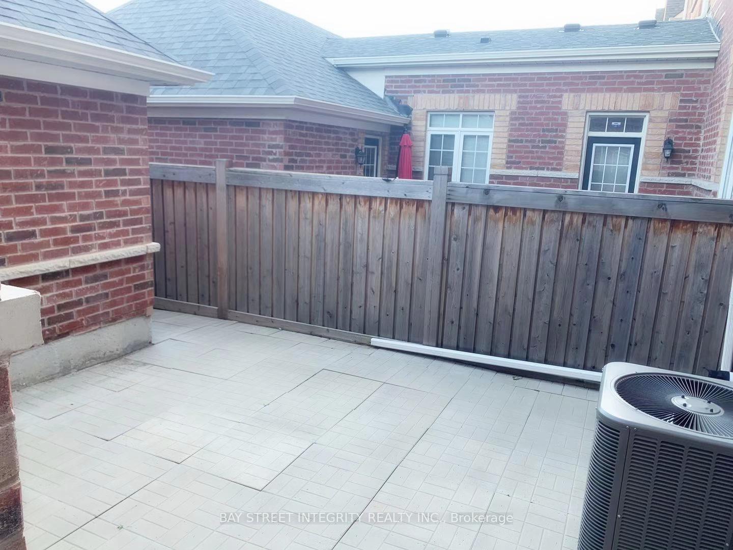 Photo 19 of 213 East's Corners Boulevard, Vaughan, Kleinburg — HOMEH