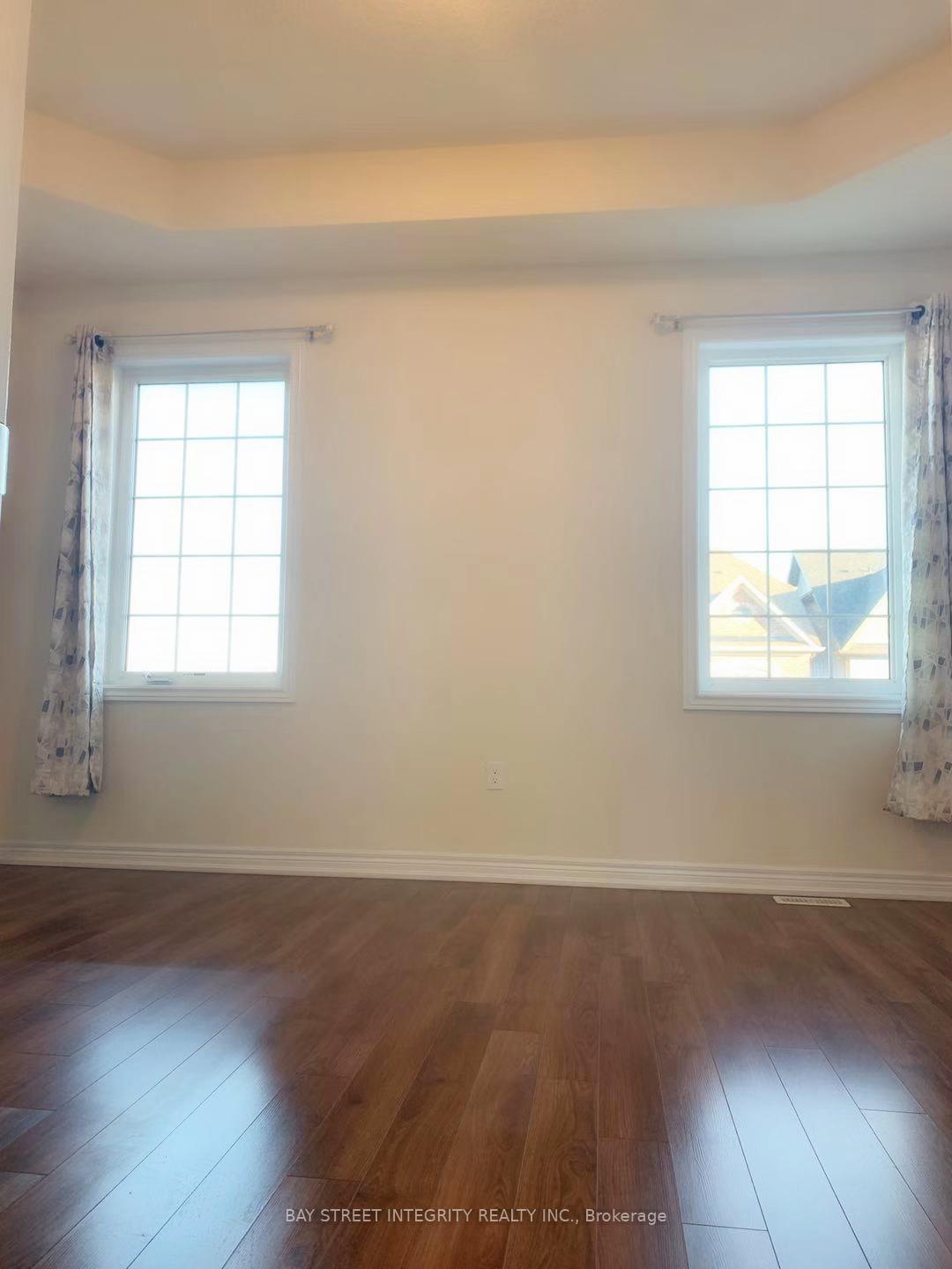 Photo 23 of 213 East's Corners Boulevard, Vaughan, Kleinburg — HOMEH
