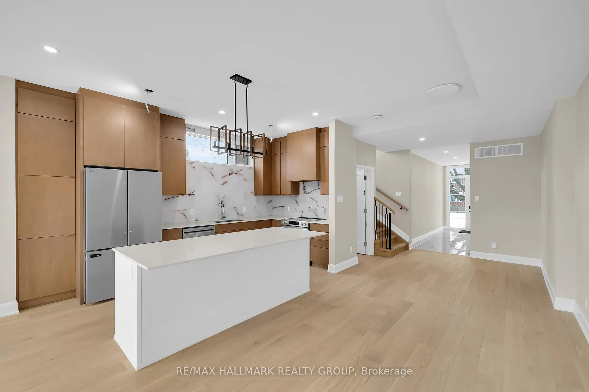 Photo 10 of 505 Dawson Avenue E, Ottawa, Westboro/Hampton Park — HOMEH