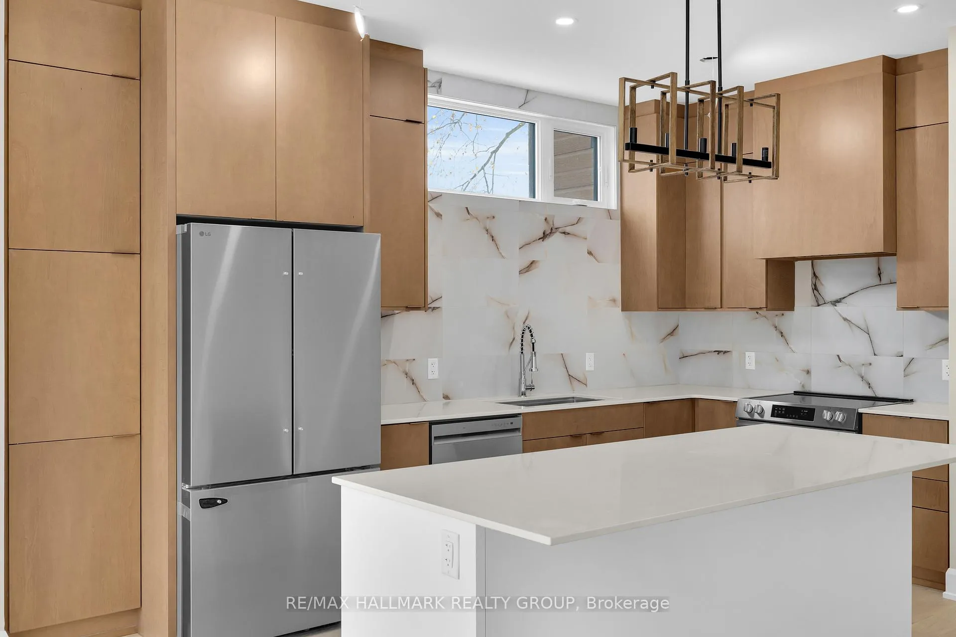 Photo 11 of 505 Dawson Avenue E, Ottawa, Westboro/Hampton Park — HOMEH