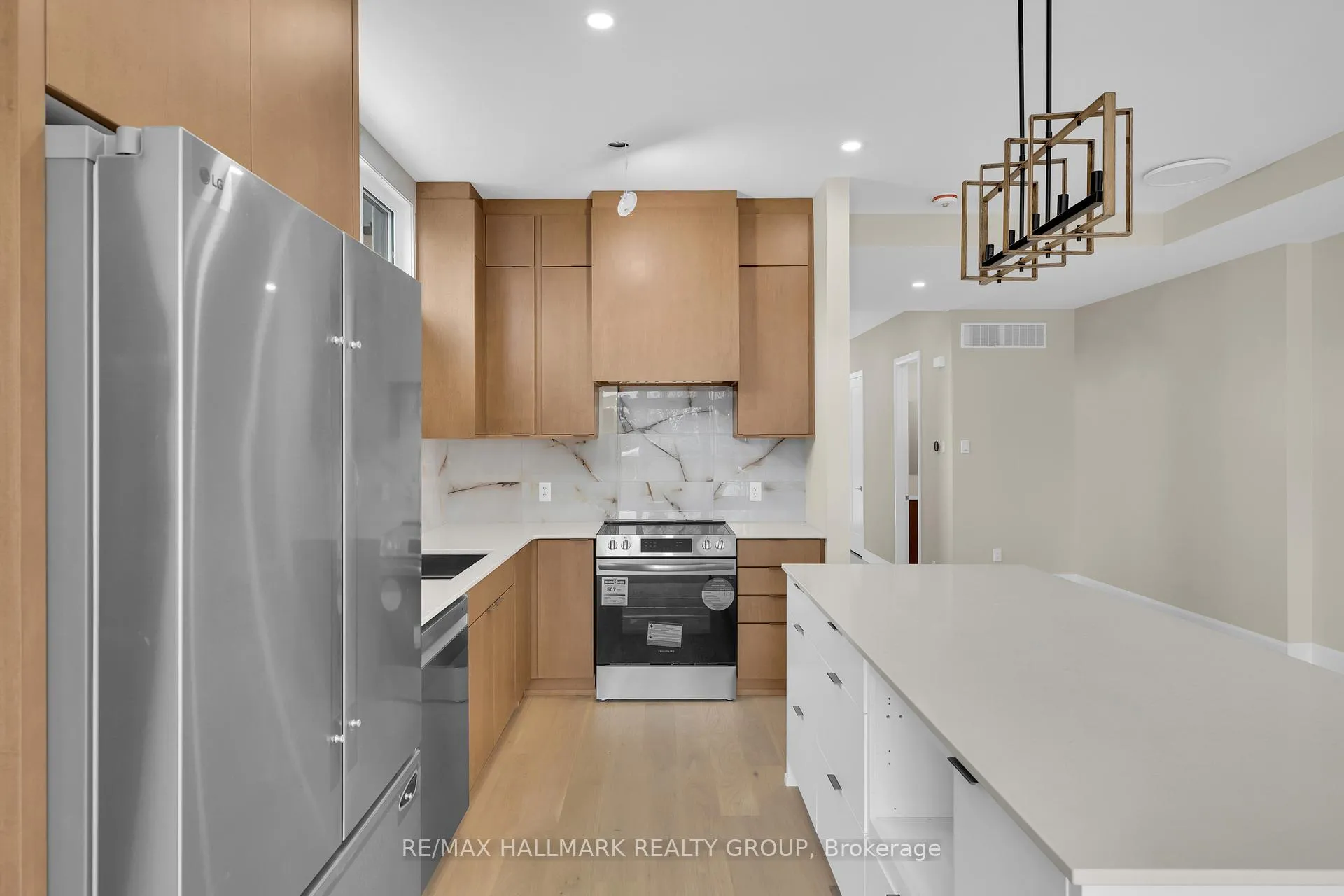 Photo 12 of 505 Dawson Avenue E, Ottawa, Westboro/Hampton Park — HOMEH