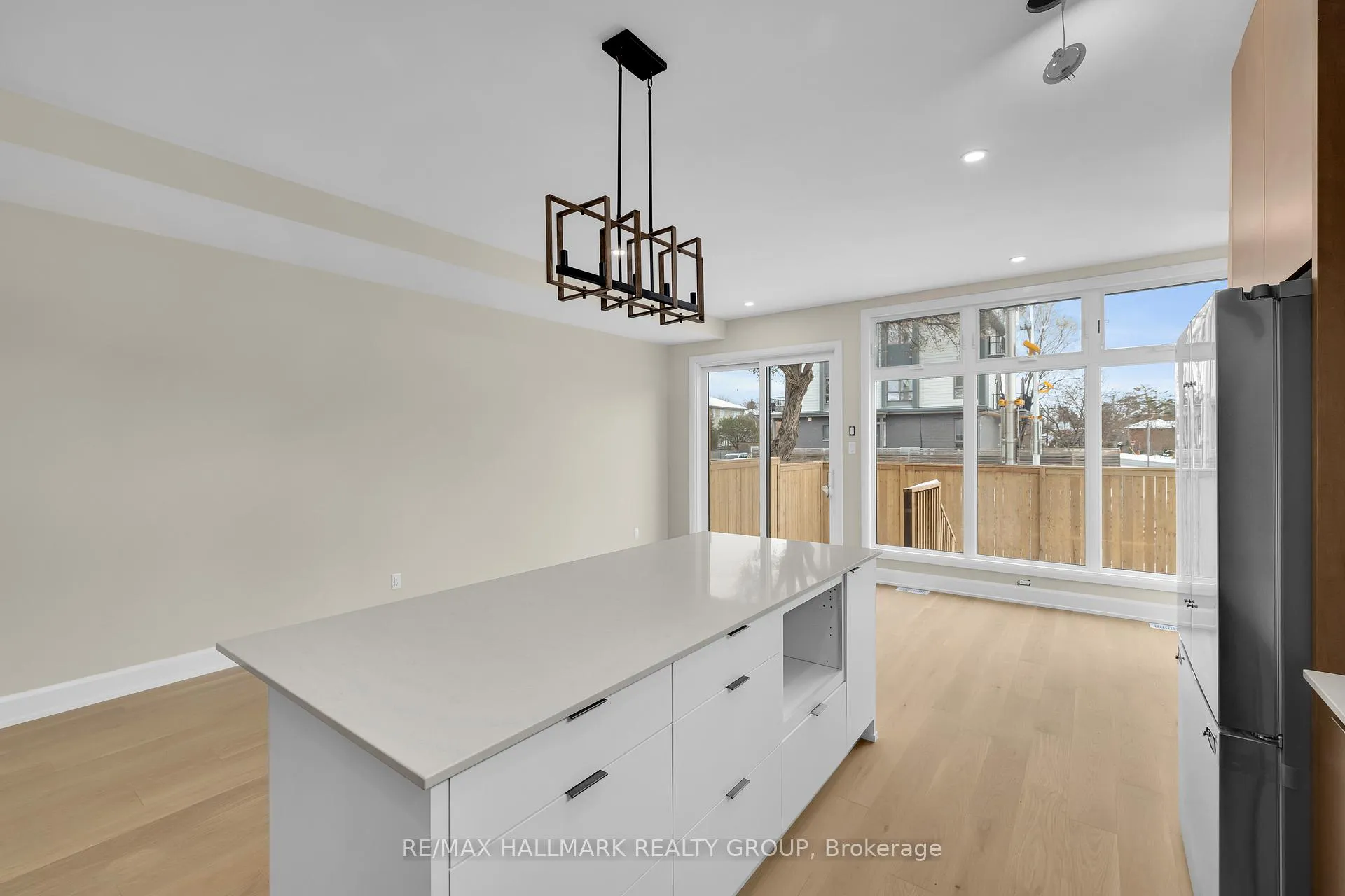 Photo 14 of 505 Dawson Avenue E, Ottawa, Westboro/Hampton Park — HOMEH
