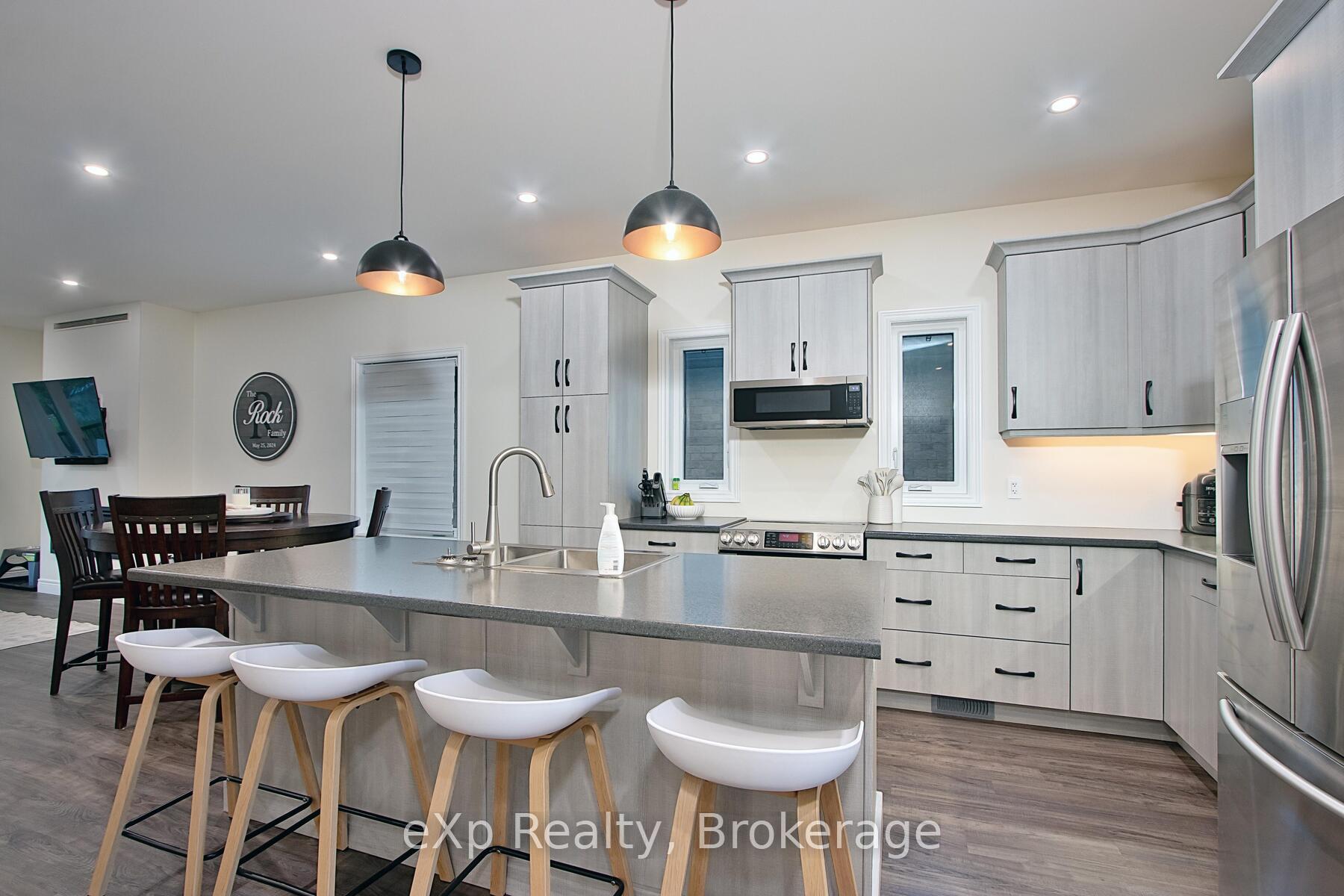 Photo 6 of 208 Duncan Street, West Perth, Mitchell — HOMEH