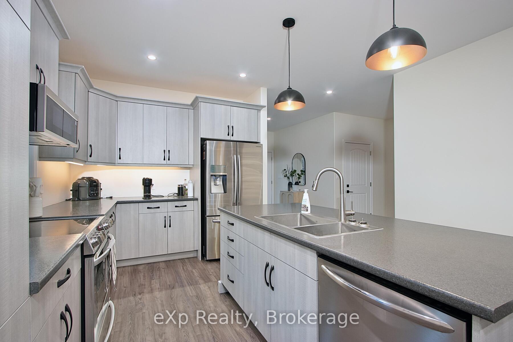 Photo 7 of 208 Duncan Street, West Perth, Mitchell — HOMEH