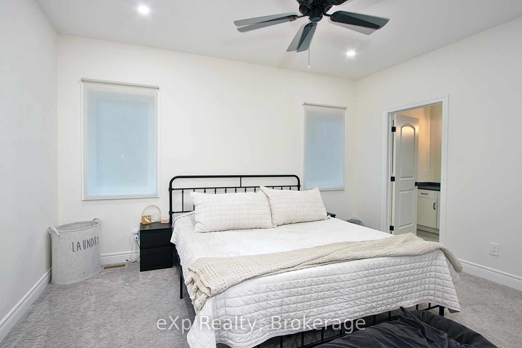 Photo 16 of 208 Duncan Street, West Perth, Mitchell — HOMEH