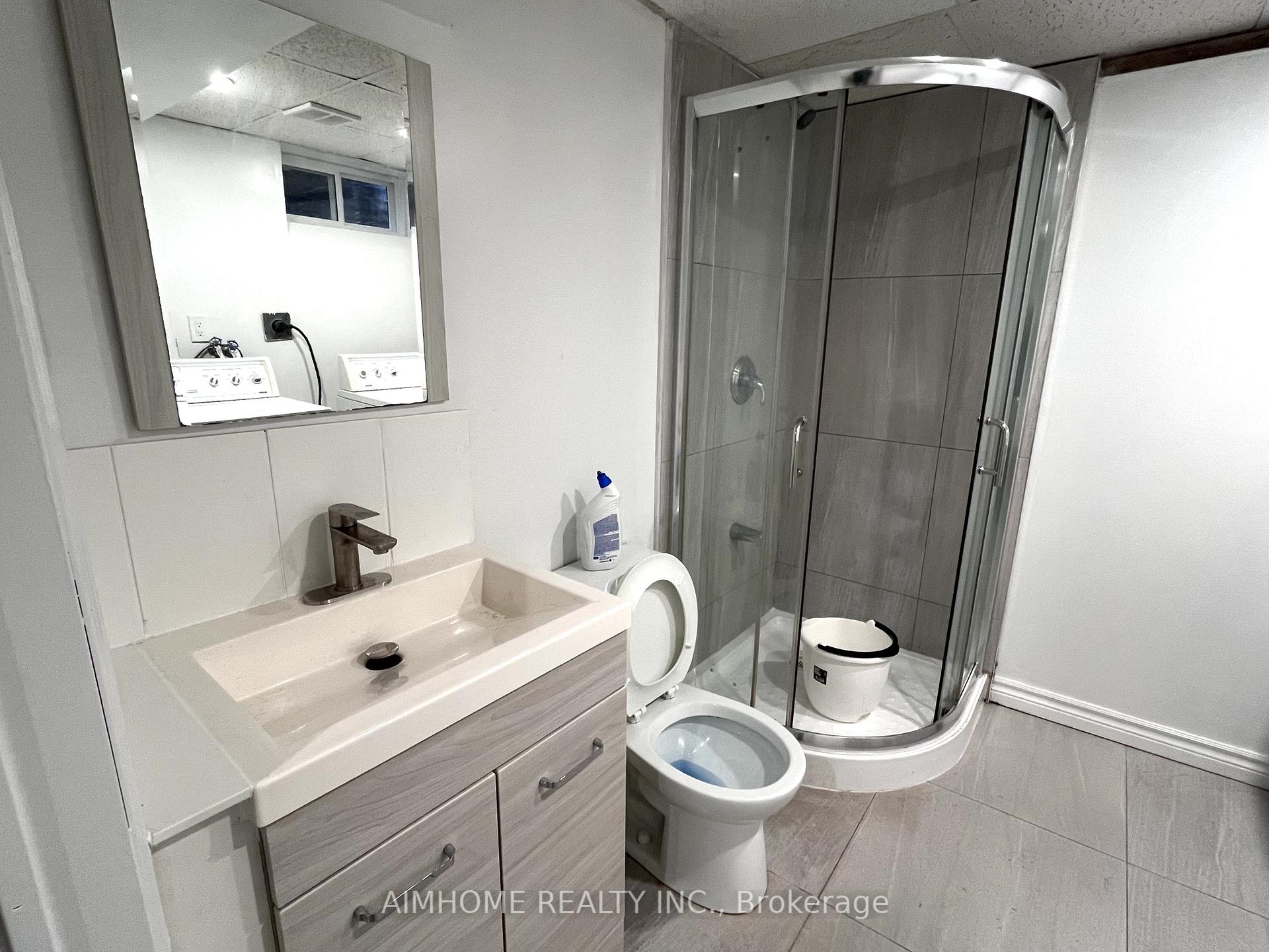 Photo 15 of 53 Spring Gate Boulevard, Vaughan, Crestwood-Springfarm-Yorkhill — HOMEH