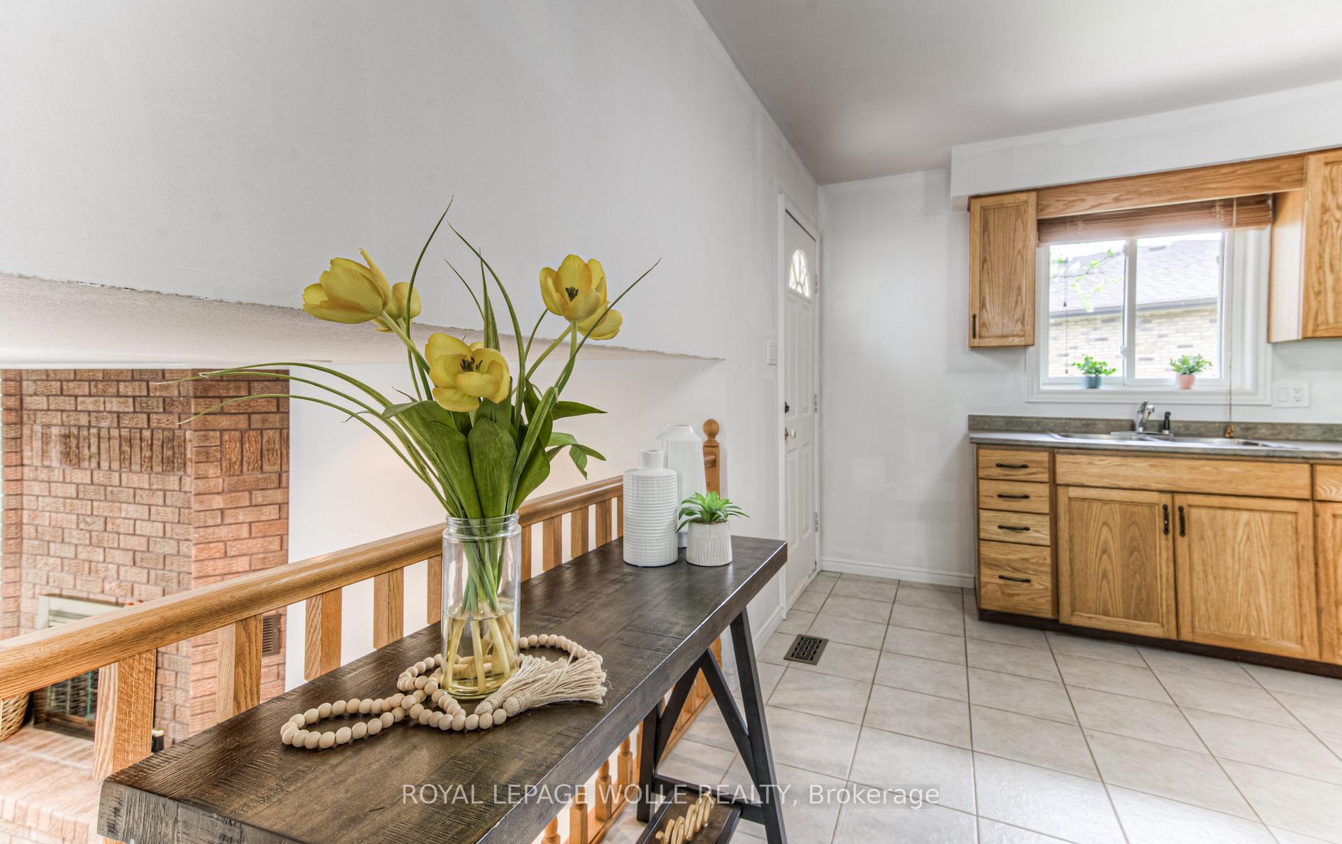Photo 20 of 171 Mayberry Court, Waterloo — HOMEH