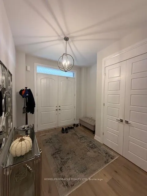 Photo 6 of 81 Morning Sparrow Drive, Vaughan, Kleinburg — HOMEH