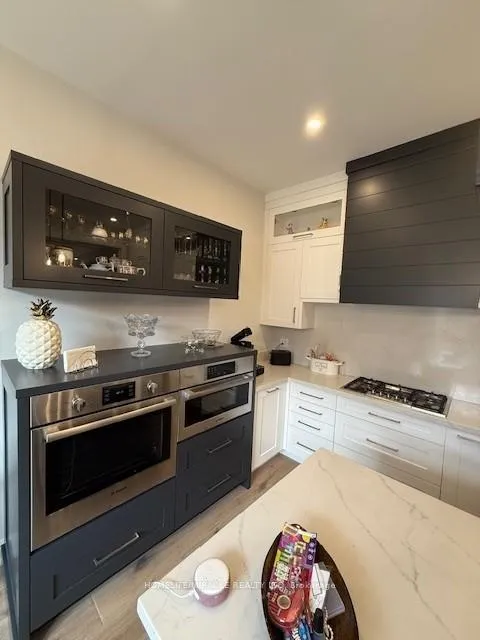 Photo 13 of 81 Morning Sparrow Drive, Vaughan, Kleinburg — HOMEH