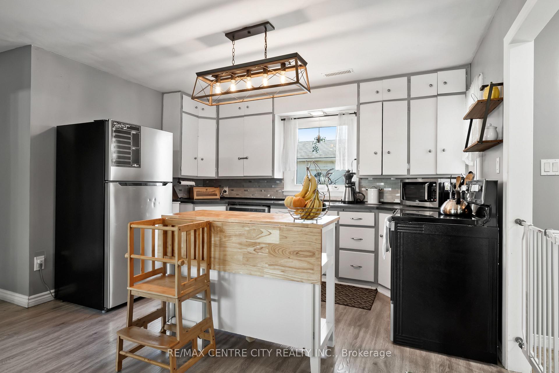 Photo 8 of 103 Caverly Road, Aylmer — HOMEH