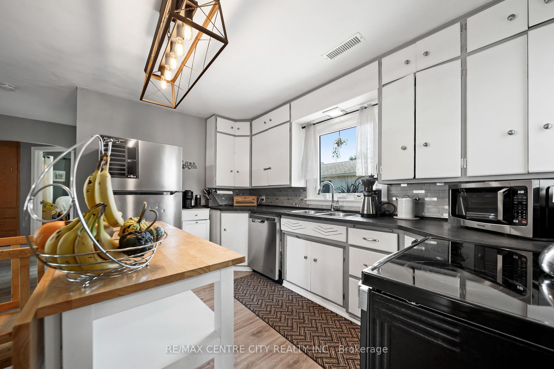 Photo 10 of 103 Caverly Road, Aylmer — HOMEH